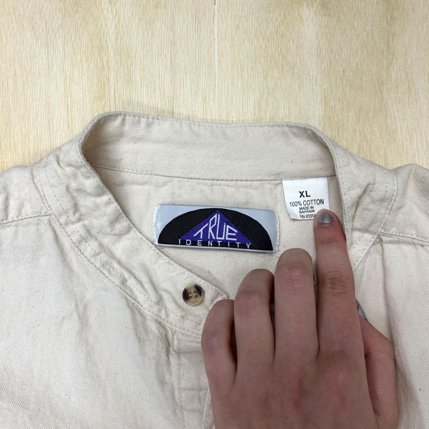 Vintage VINTAGE True Identity Shirt Mens XL Beige Solid Long Sleeve Button Up Casual Size US XL / EU 56 / 4 - 2 Thumbnail