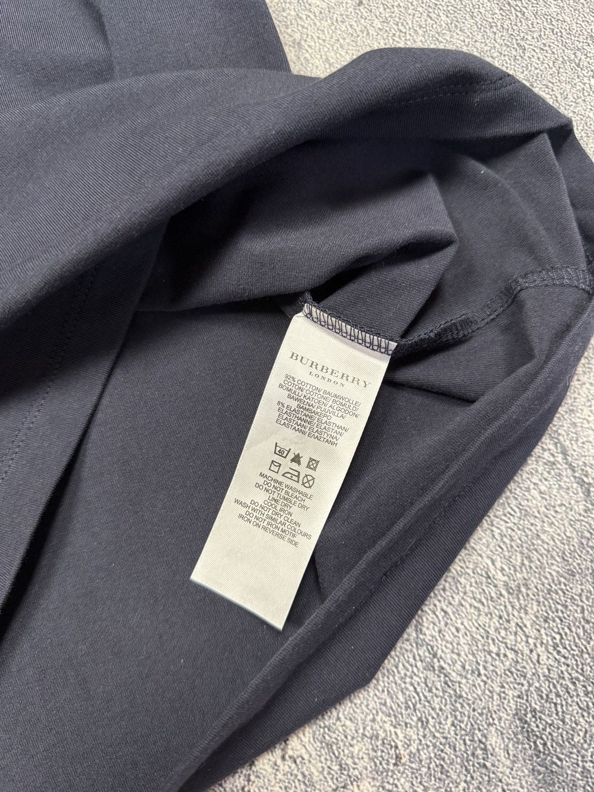 Burberry BURBERRY TEE Size M / US 6-8 / IT 42-44 - 4 Thumbnail