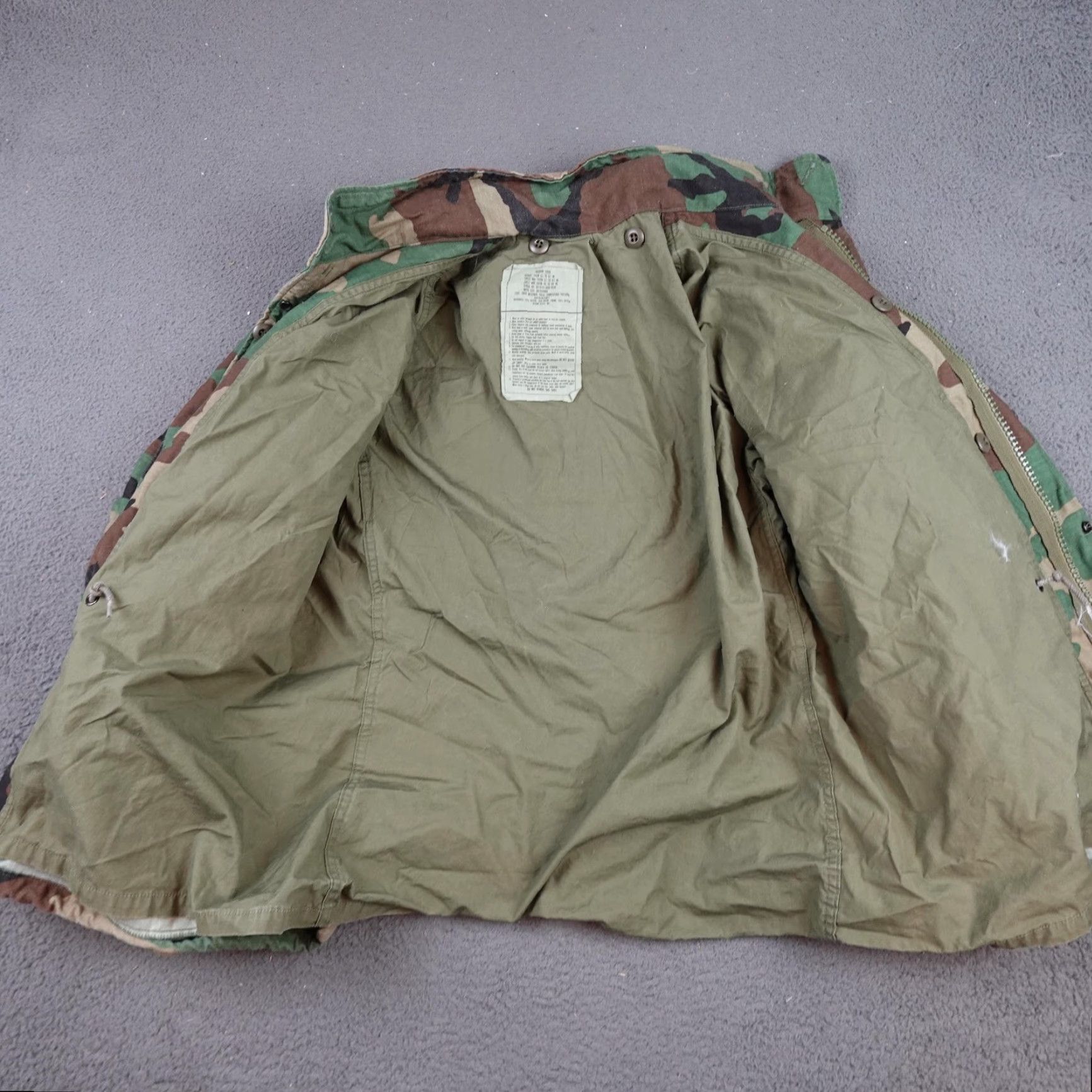 Vintage VINTAGE So-Sew Styles, Inc. COAT Military Field Camouflage Pattern Green Cotton Blend Lined Stand-Up Collar Zip Full-Front Pockets Mens Medium Size US M / EU 48-50 / 2 - 5 Thumbnail