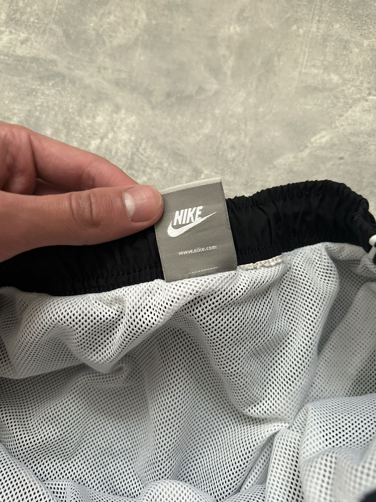 Nike × Vintage Vintage Nike Drill Swoosh Y2K Nylon Shorts Size US 32 / EU 48 - 5 Thumbnail