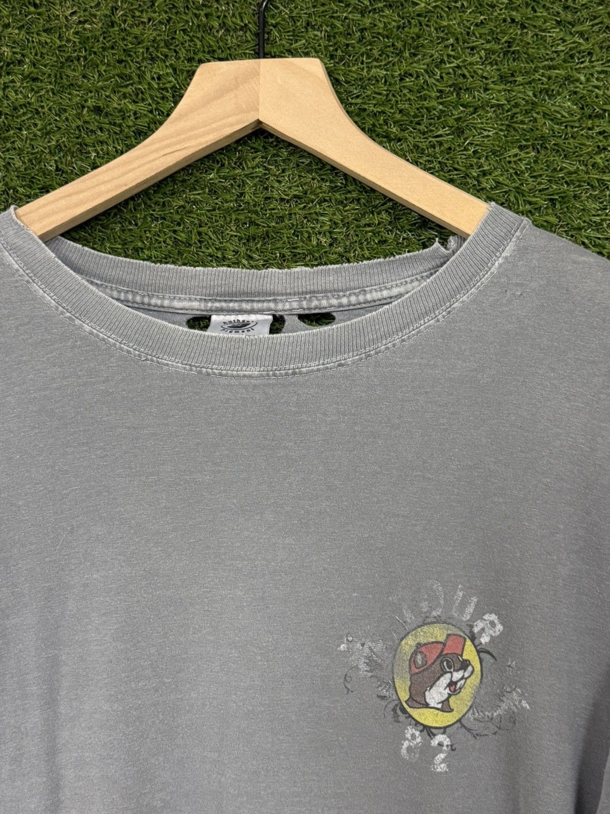Vintage Vintage Distressed Buc-ee's Texas Tour Gas Station Tee Size US L / EU 52-54 / 3 - 2 Thumbnail