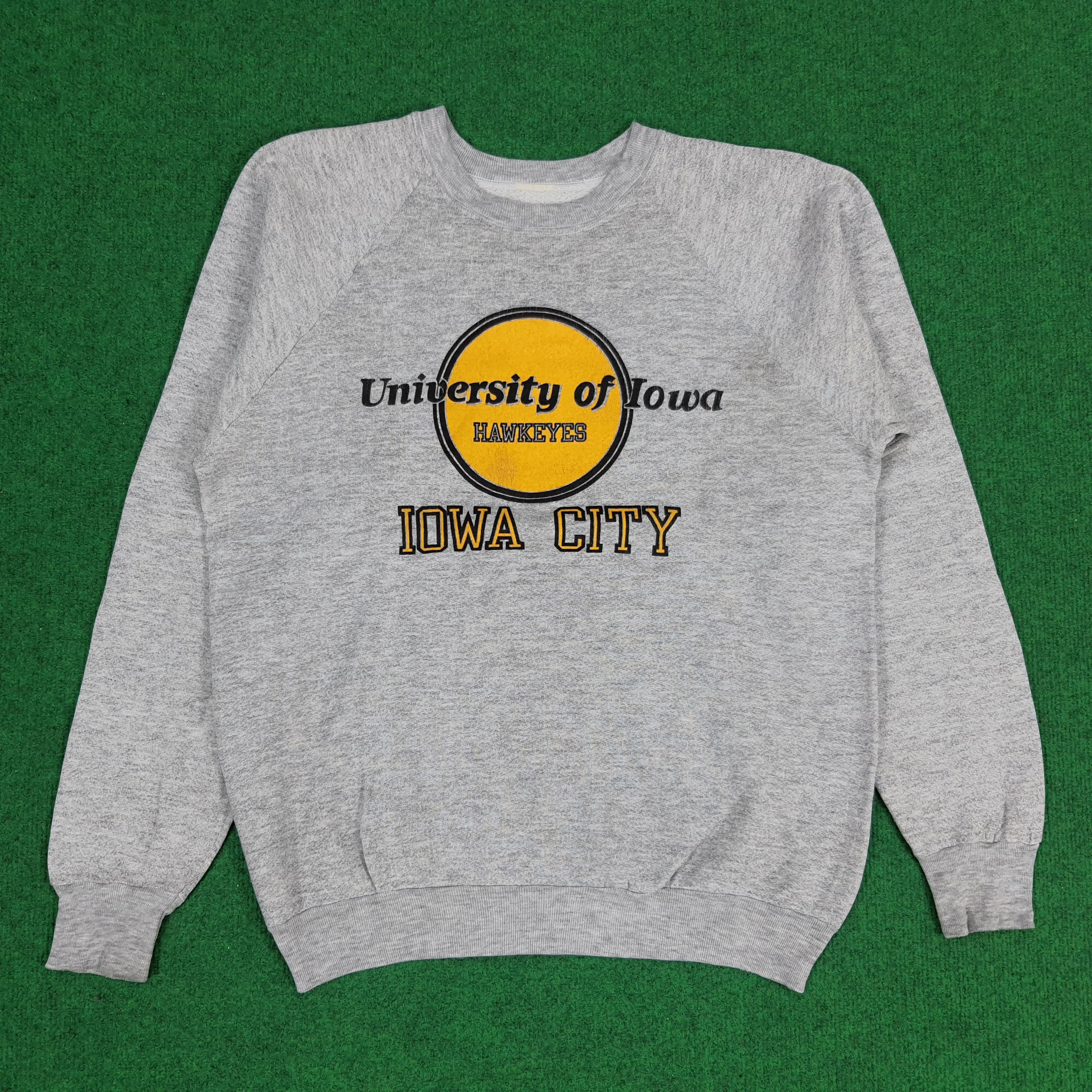 Vintage Vintage IOWA City University of IOWA Hawkeyes Sweatshirt Size US S / EU 44-46 / 1 - 1 Thumbnail