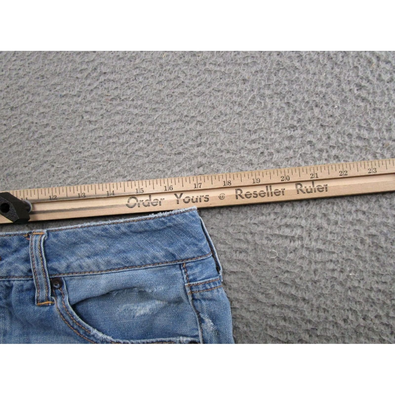 American Eagle Outfitters American Eagle Denim Shorts Button Fly Tomgirl Distressed Size 10 Festival Casual Size 32" / US 10 / IT 46 - 6 Thumbnail