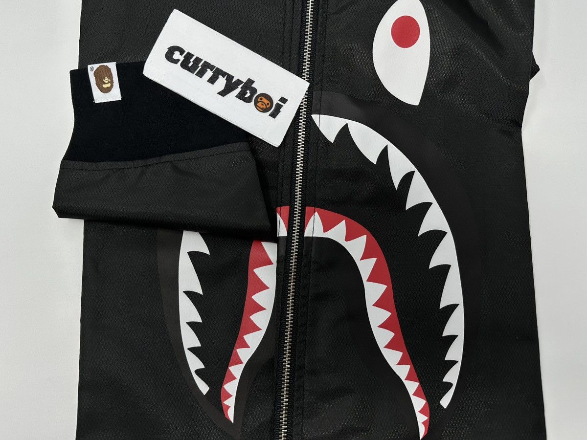 Bape BAPE Side Zip Shark Windbreaker Black Size US XL / EU 56 / 4 - 7 Thumbnail