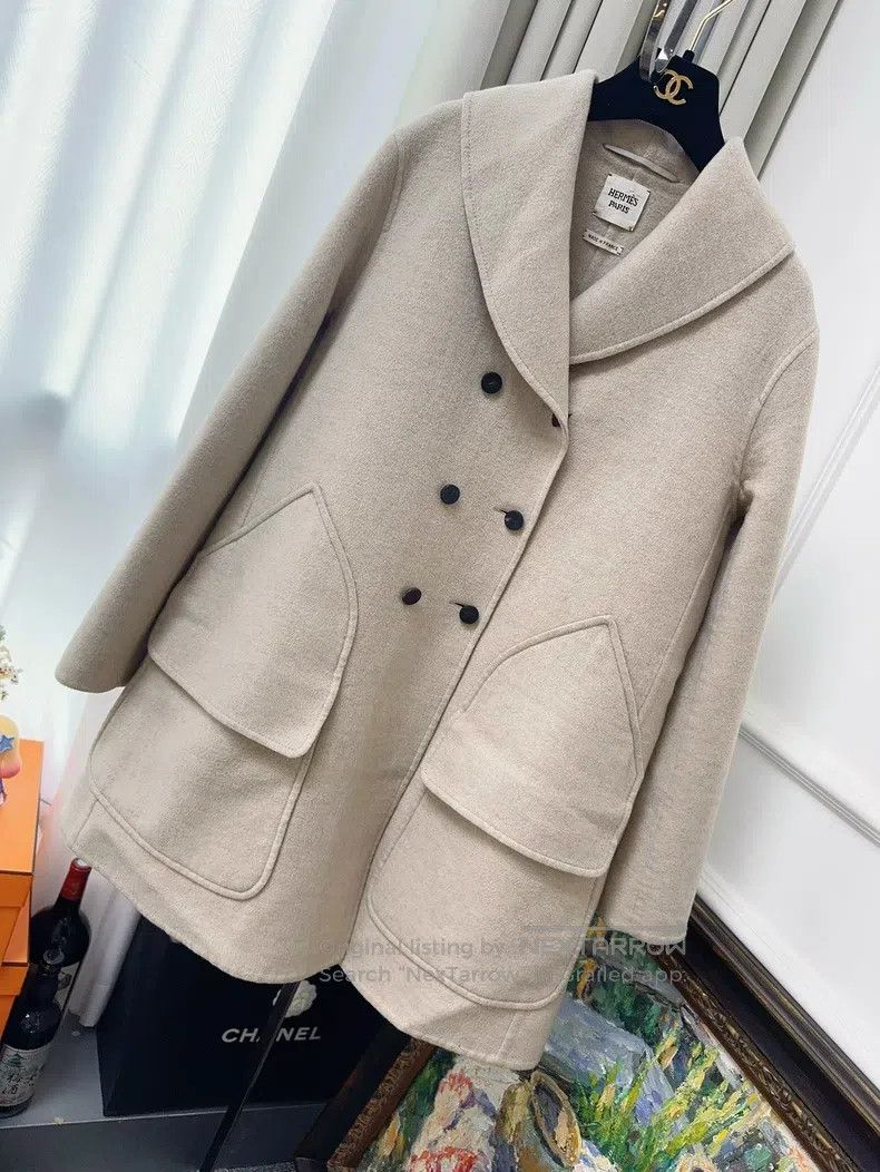 Hermes Hermes Oatmeal Cashmere A-Line Double Breasted Lapel Coat Size XS / US 0-2 / IT 36-38 - 1 Thumbnail