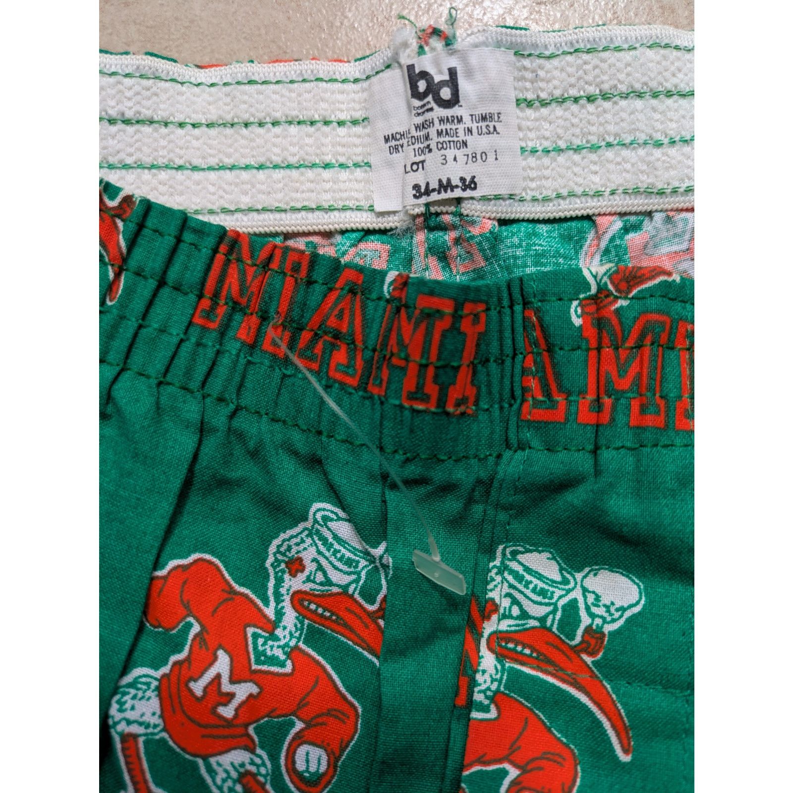 NCAA × Starter Miami Hurricanes 90s SHORTS & Boxer SET football vintage Size US 30 / EU 46 - 7 Thumbnail