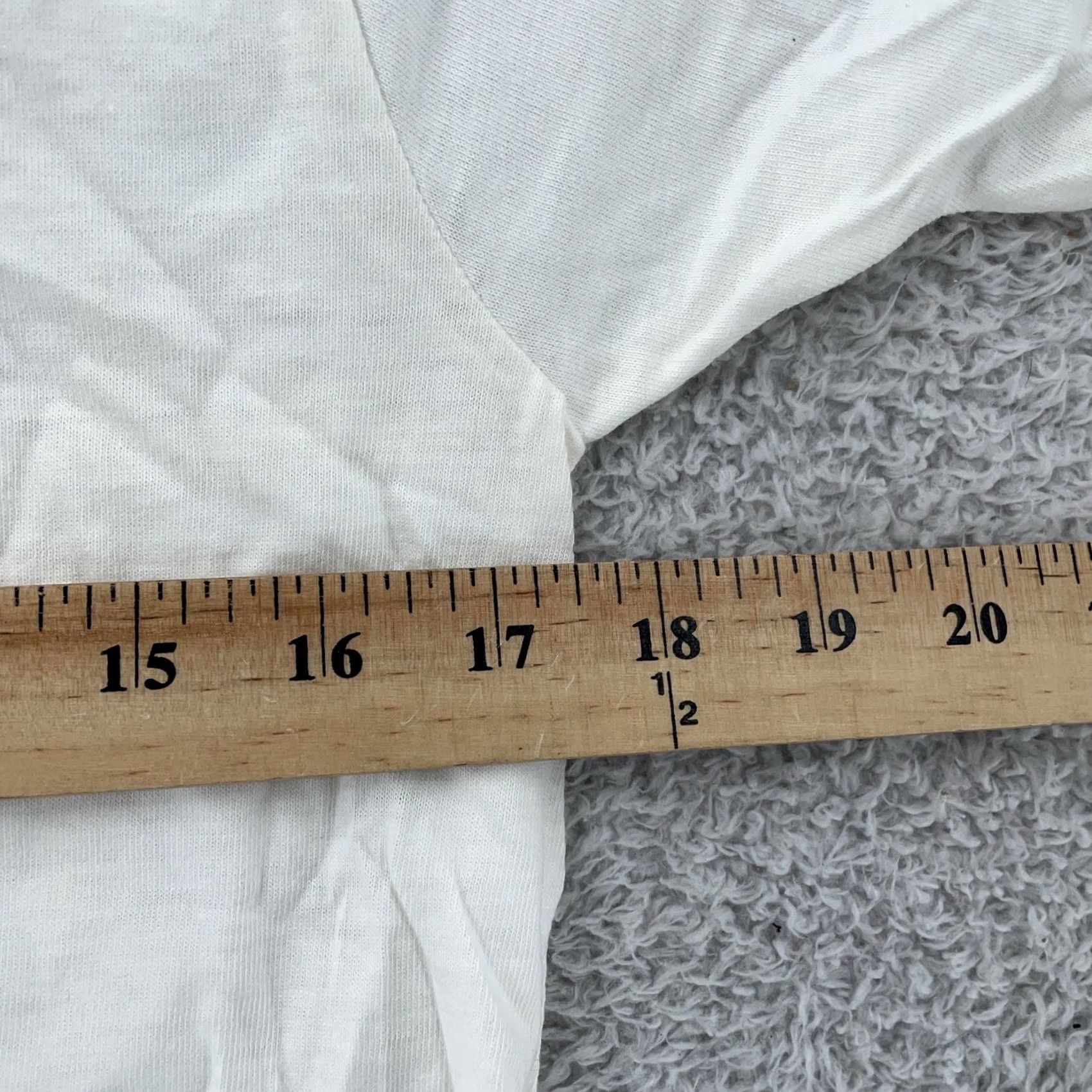 Vintage VINTAGE BVD White T-Shirt Mens XS Crewneck Classic 90s Tee Shirt Size US XS / EU 42 / 0 - 5 Thumbnail