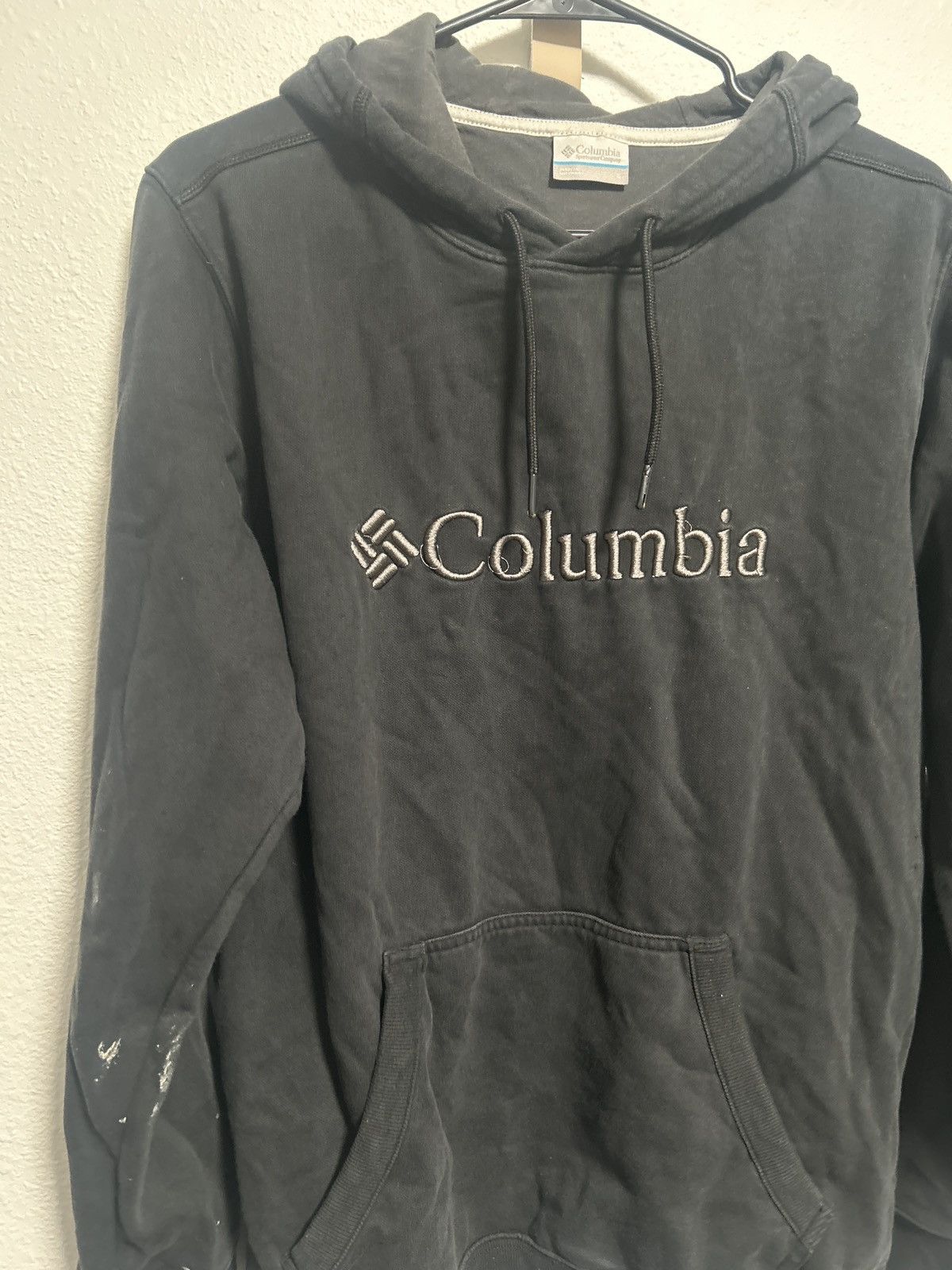 Columbia Very worn columbia hoodie size L good for work Size US L / EU 52-54 / 3 - 3 Thumbnail
