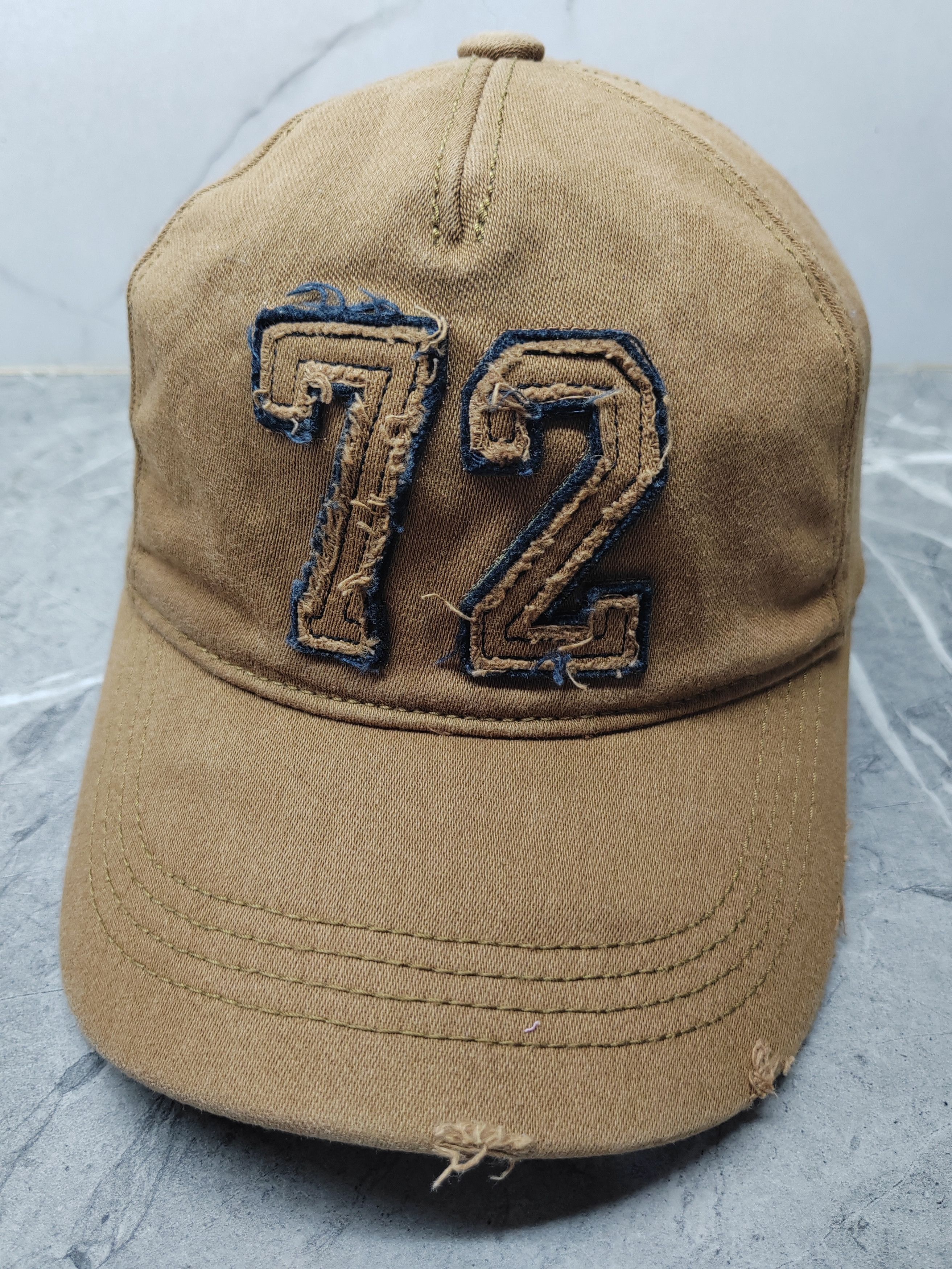Vintage Vintage Number 72 Distressed Style Cap Size ONE SIZE - 1 Thumbnail