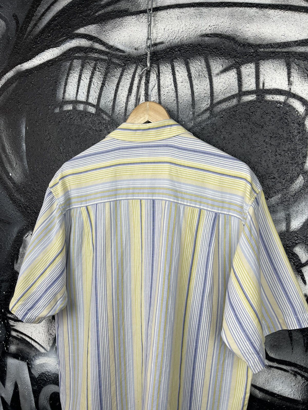 Tommy Bahama Tommy Bahama Striped Button Up Relaxed Shirt Men’s Size M Size US M / EU 48-50 / 2 - 5 Thumbnail