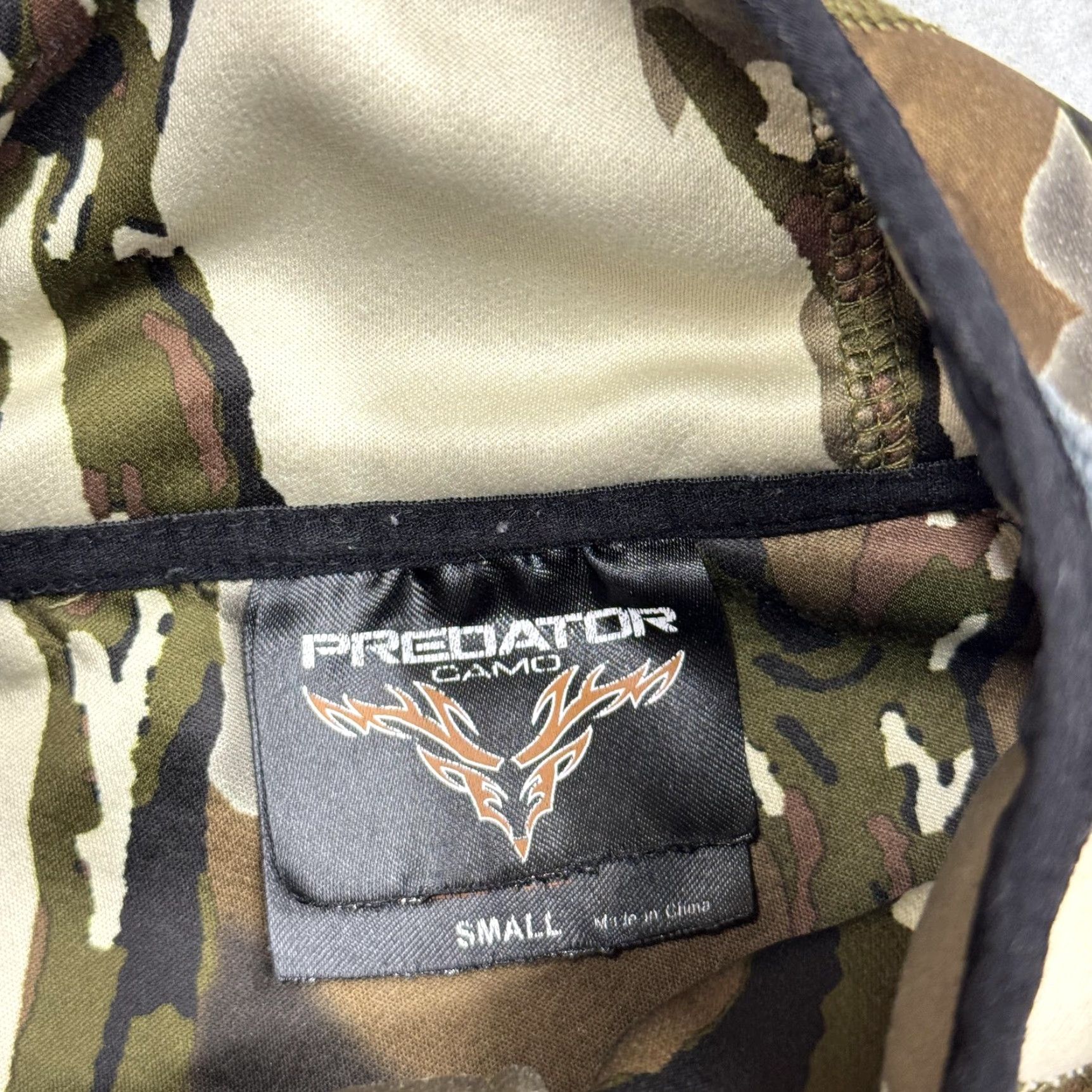 Vintage Predator Camo Jacket Mens Small Brown Deception Softshell Full Zip Hunting Windbreaker Camouflage Pockets Zip Adults Mens Size US S / EU 44-46 / 1 - 5 Thumbnail