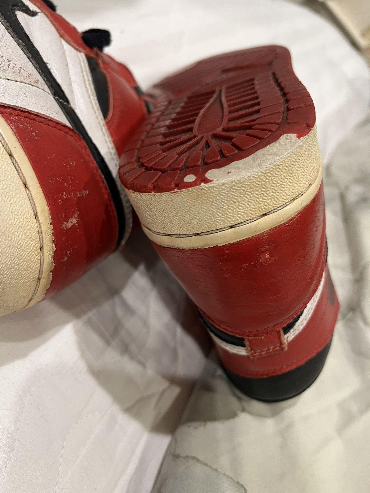 Nike Air Jordan 1 Retro High 1994 Chicago 1994 Size US 9.5 / EU 42-43 - 14 Thumbnail