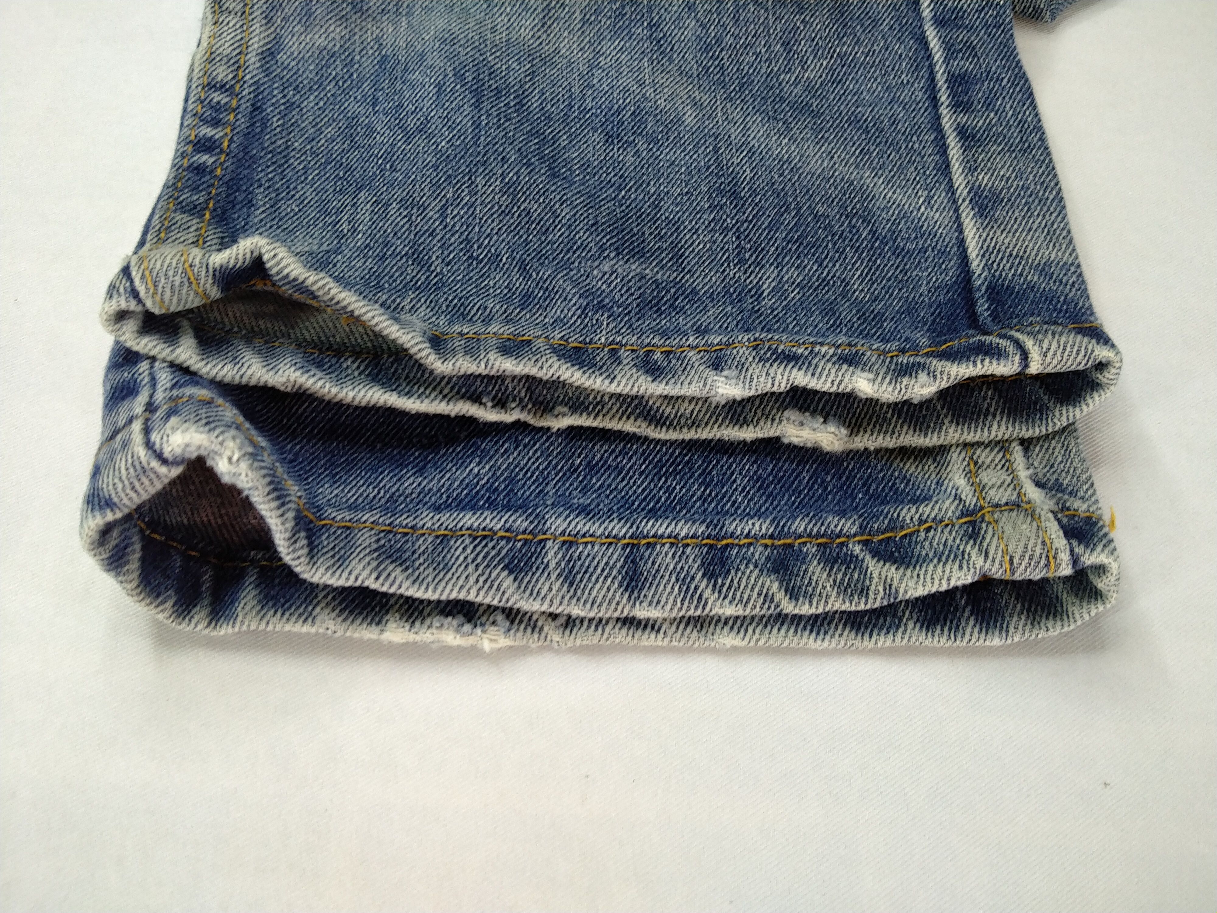 Levi's Distressed Blue Vintage Levi's 505 Denim 31x29.5 -JN146 Size US 31 - 17 Thumbnail