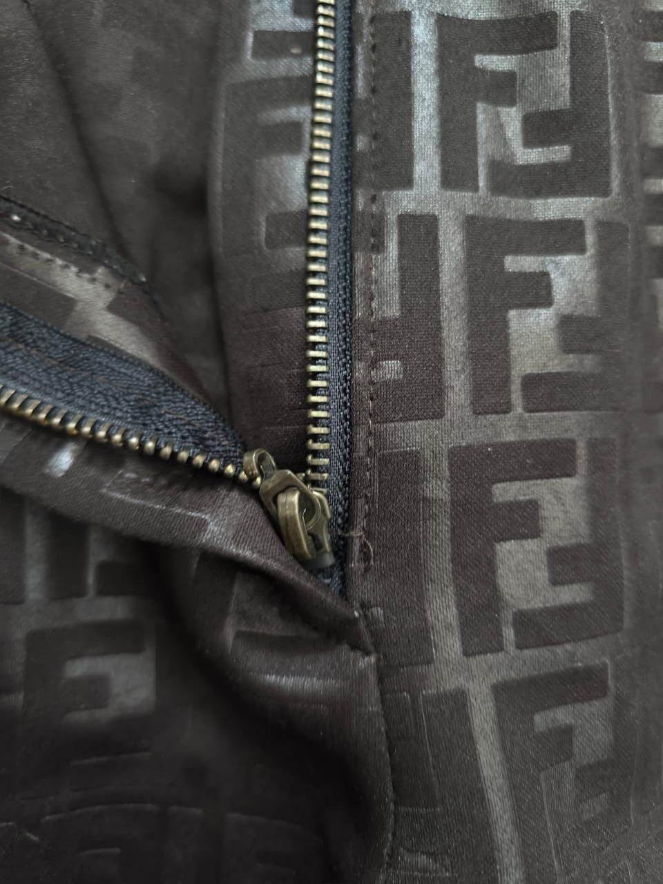 Fendi Vtg Fendi Monogram Pants Size US 30 / EU 46 - 7 Thumbnail