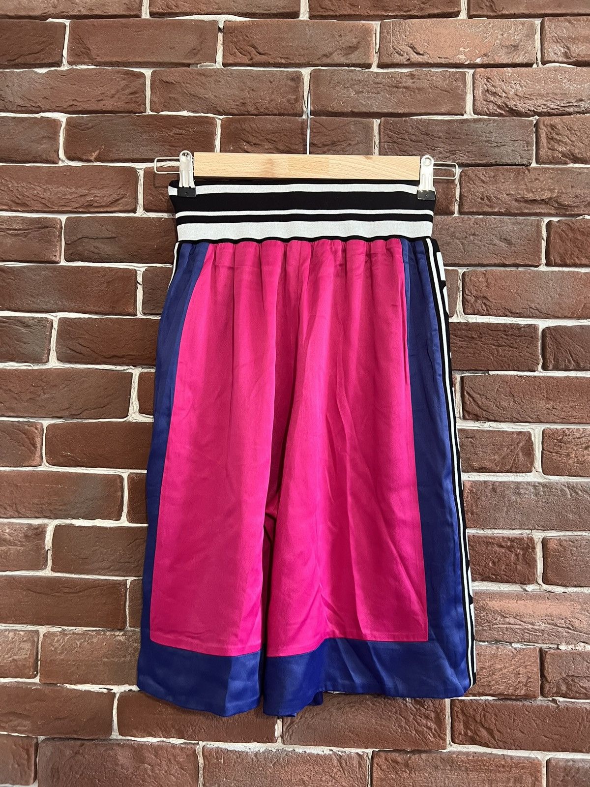 Dolce & Gabbana Dolce & Gabbana DG True Love Shorts Hype Designer 38IT Grail Size 26" / US 2 / IT 38 - 2 Thumbnail
