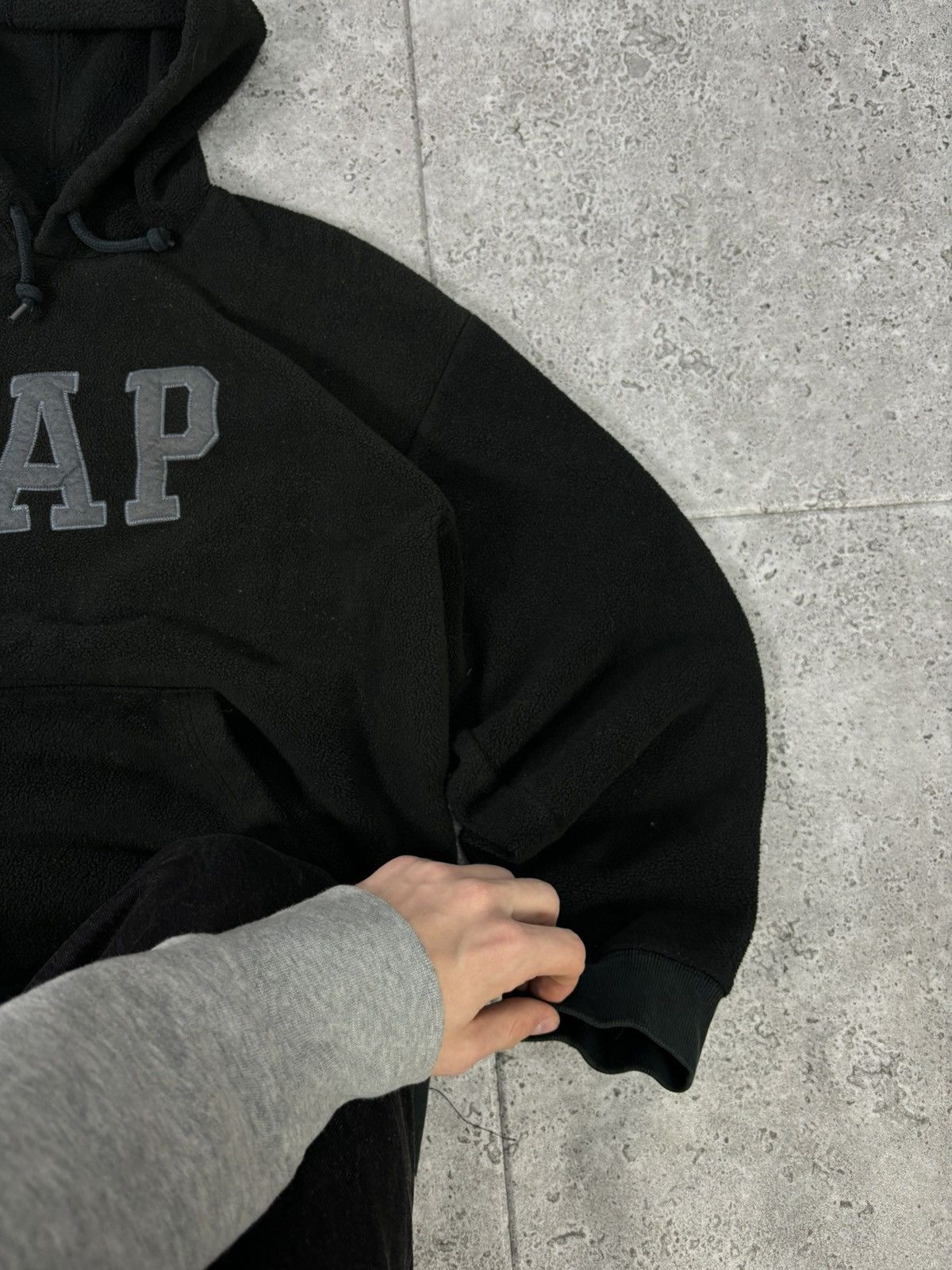 Gap × Japanese Brand × Vintage Vintage GAP Boxy Fleece Hoodie Embroidered Logo Hip Hop Size US L / EU 52-54 / 3 - 7 Thumbnail