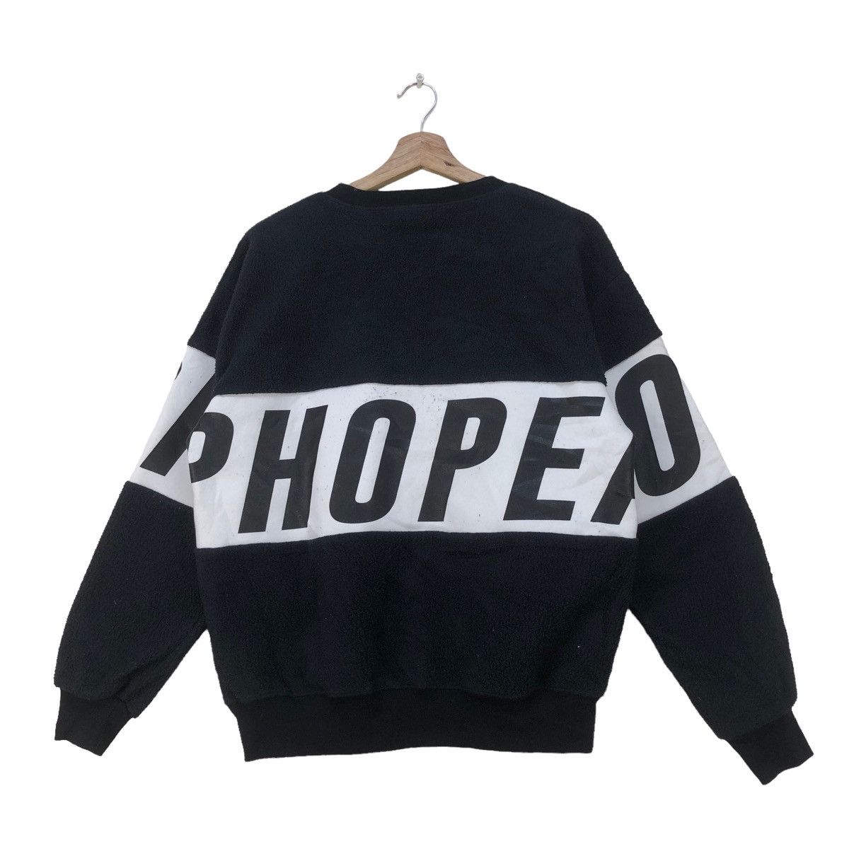 Japanese Brand Japanese Brand Rogout Fleece Sweatshirt SpellOut Logo Size US S / EU 44-46 / 1 - 2 Thumbnail