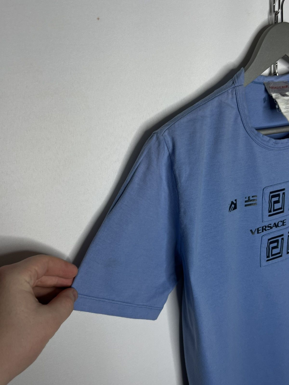 Versace Vintage Versace Classic Luxury Big Logo T-Shirt Tee Size US L / EU 52-54 / 3 - 6 Thumbnail