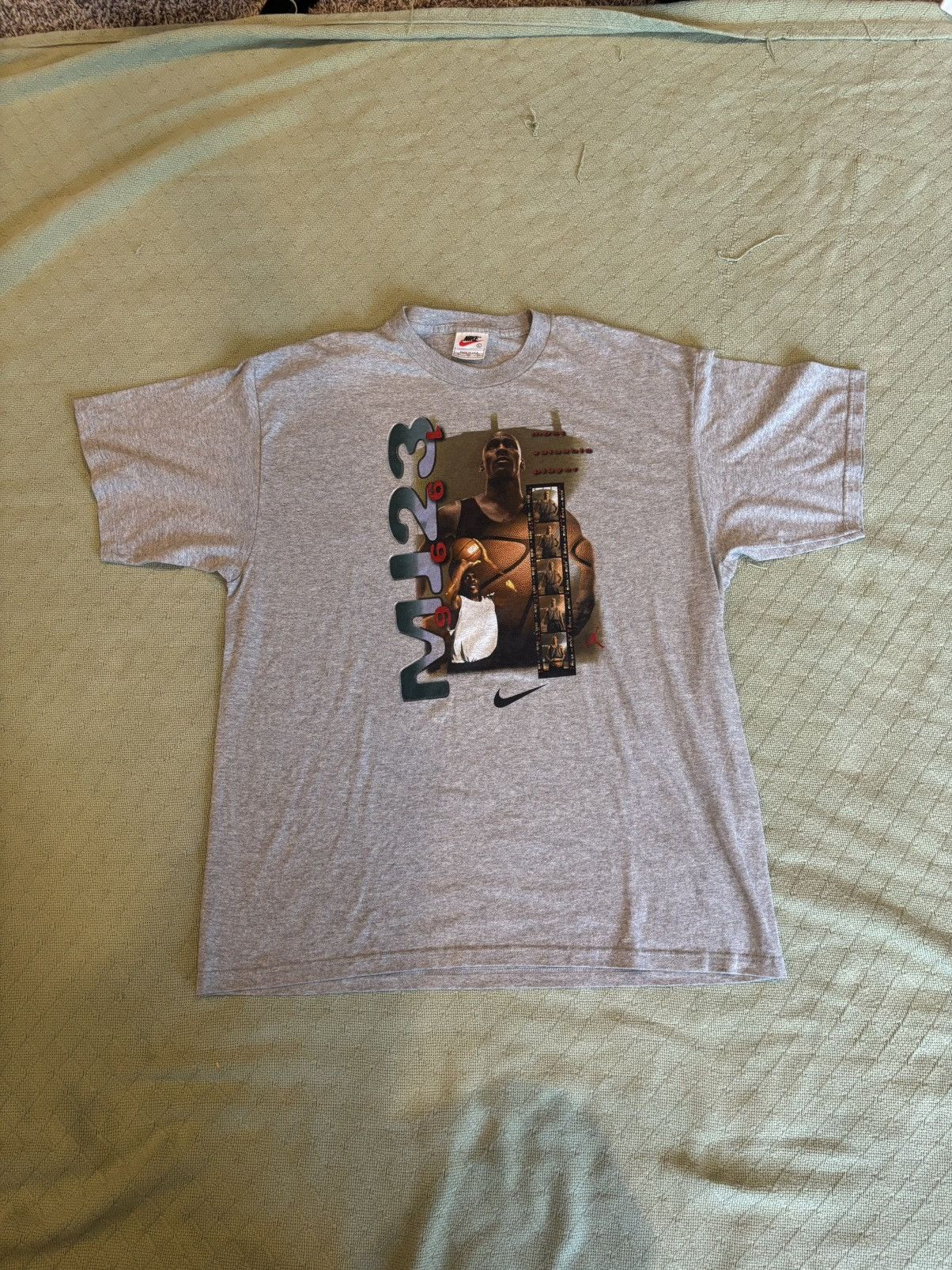 Nike 1996 Micheal Jordan Nike Vintage t-shirt Size US L / EU 52-54 / 3 - 1 Thumbnail