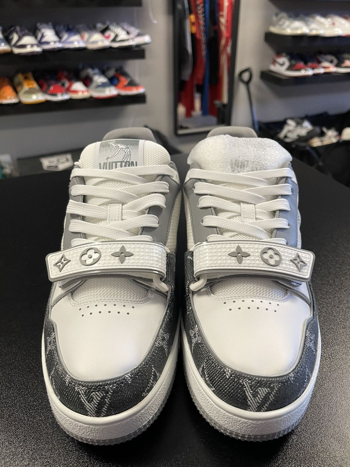 Louis Vuitton Size 5UK/6US - Louis Vuitton Trainer Grey Brand New 1ADF0Y Size US 6 / EU 39 - 2 Thumbnail