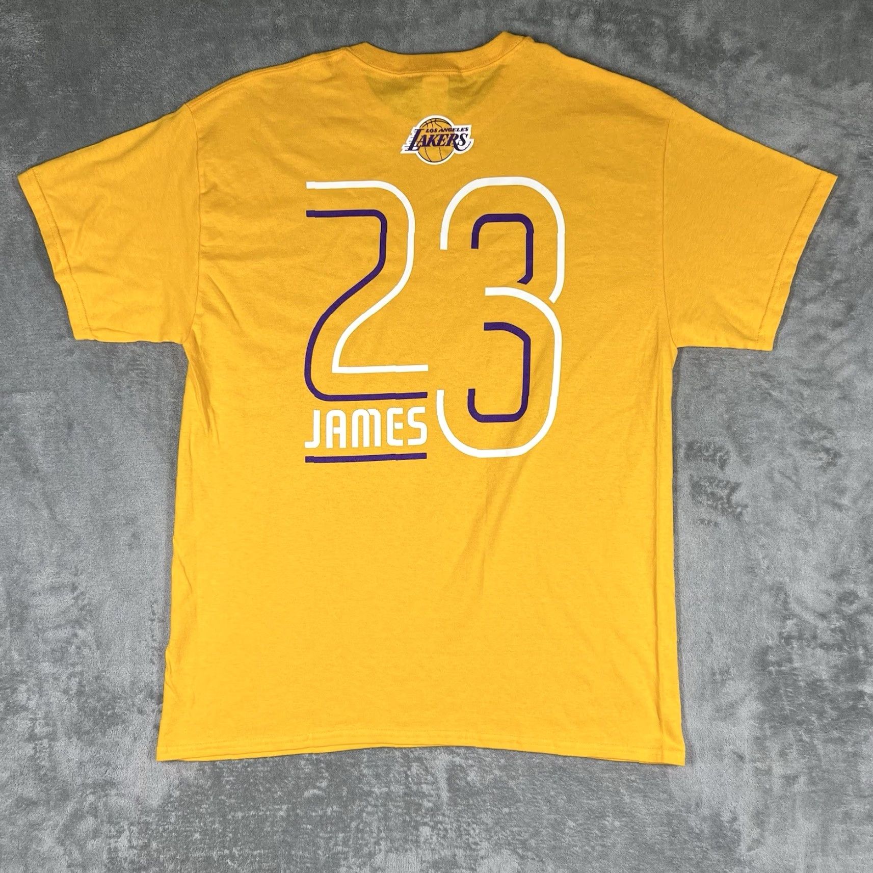 Gildan Gildan T-Shirt Large Los Angeles Lakers LeBron James Yellow Heavy Cotton Men's Size US L / EU 52-54 / 3 - 6 Thumbnail