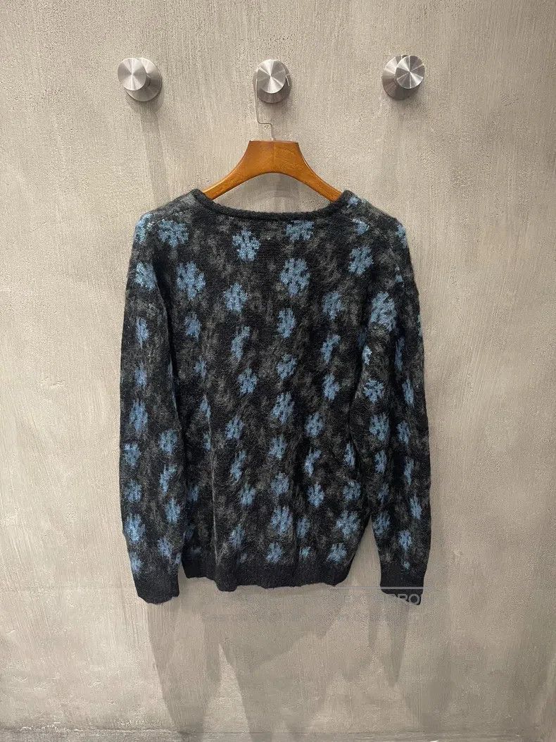 Needles Needles Snowflake Mahairama cardigan Size US L / EU 52-54 / 3 - 2 Thumbnail