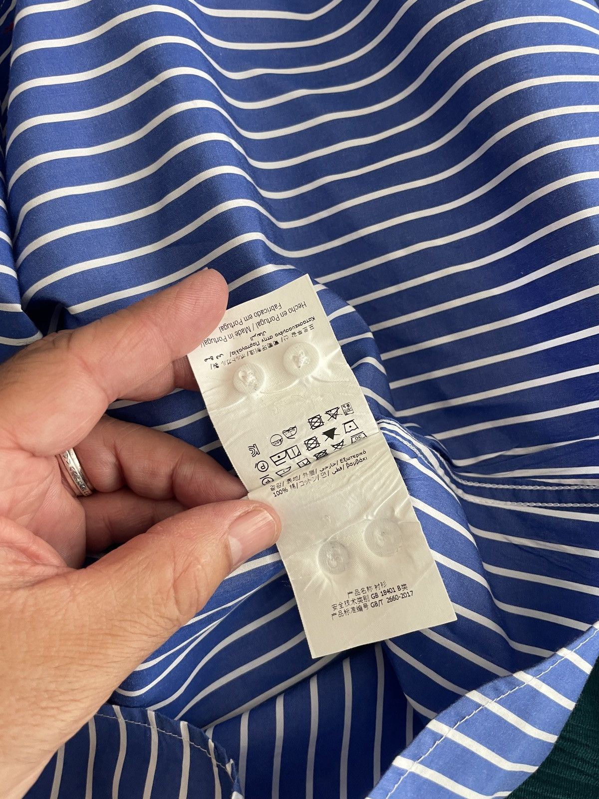 Carolina Herrera Striped Button Down shirt Size US M / EU 48-50 / 2 - 10 Thumbnail