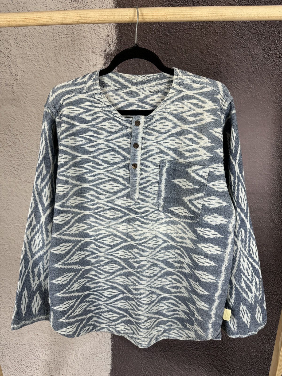 Japanese Brand Vintage Thailand Aztec pattern beach Hawaiian shirt Size US M / EU 48-50 / 2 - 2 Thumbnail