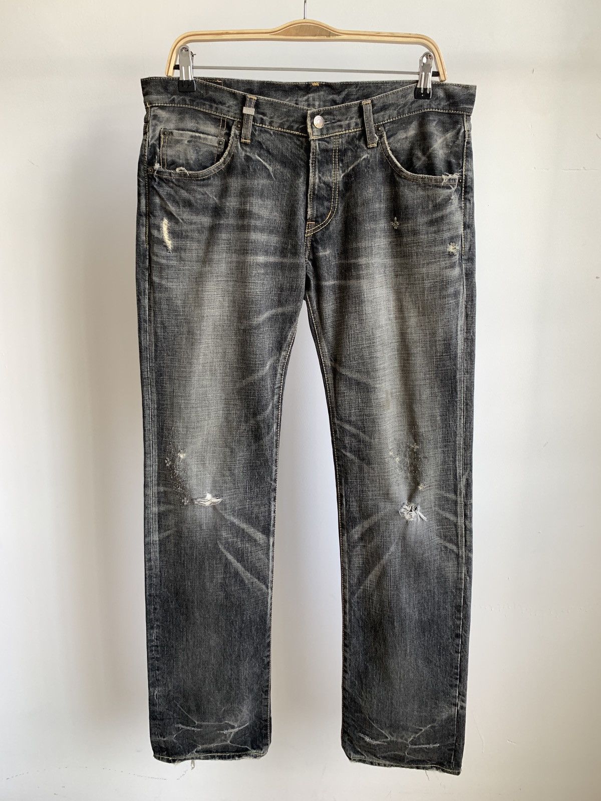 image of Hysteric Glamour Distressed Jeans in Denim, Men's (Size 33)