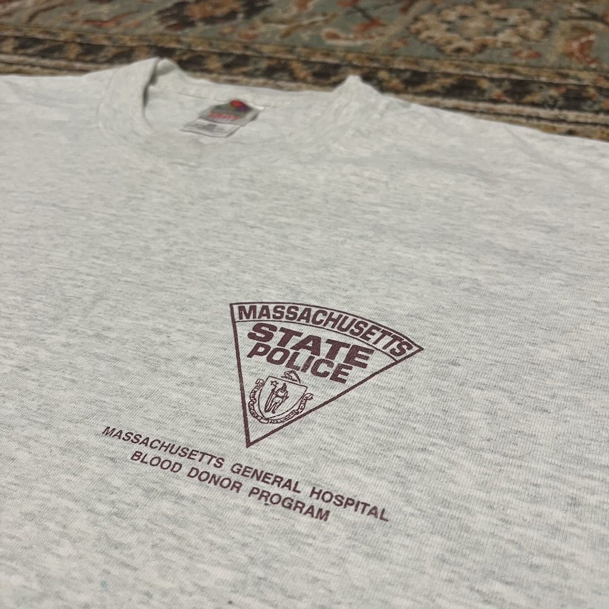 Vintage Vintage Massachusetts State Police Blood Donor Promo T-Shirt Size US XL / EU 56 / 4 - 1 Thumbnail