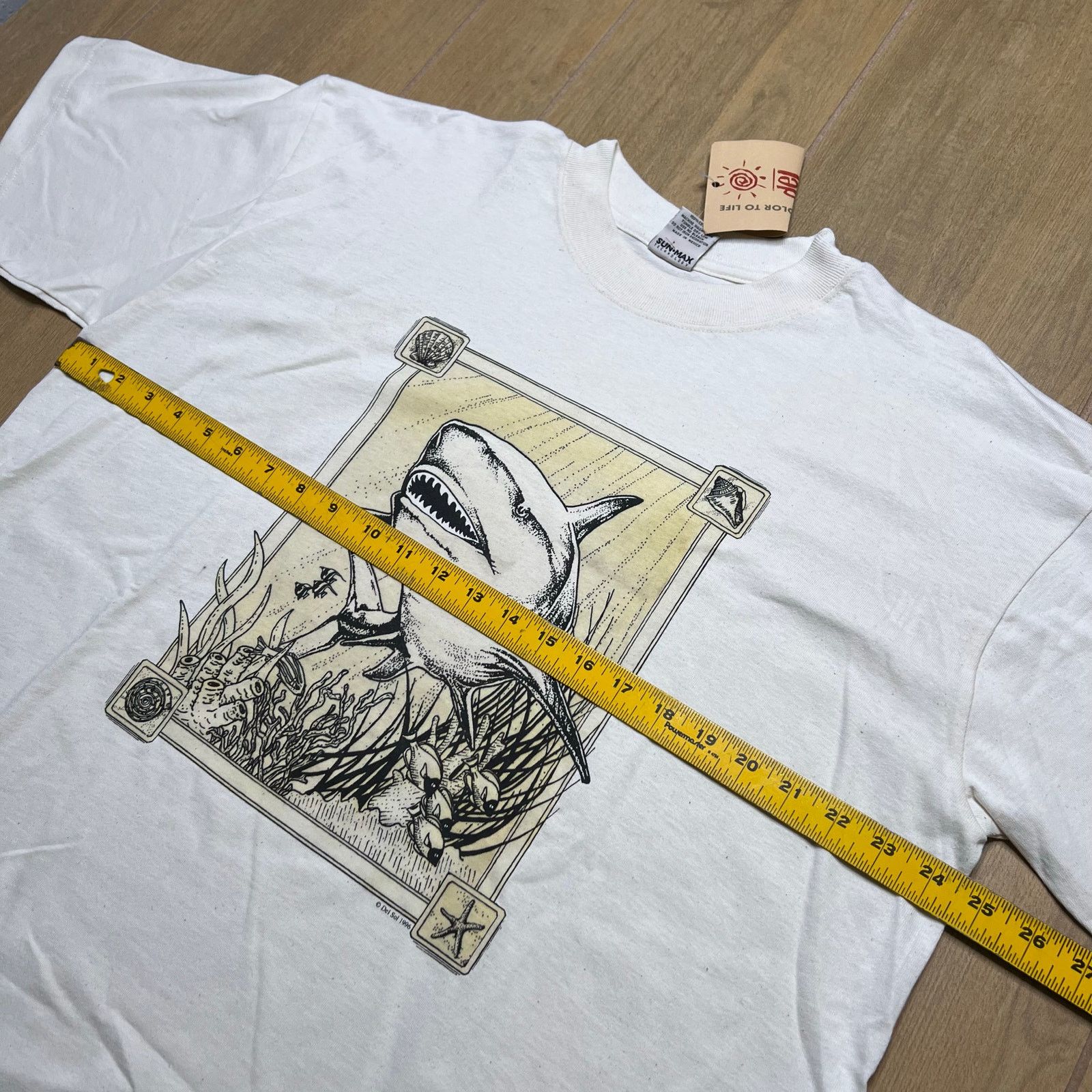 Vintage Vintage 90s Print Shark Del Sol 1996 T Shirt Jaws Men Sz XL Size US XL / EU 56 / 4 - 7 Thumbnail