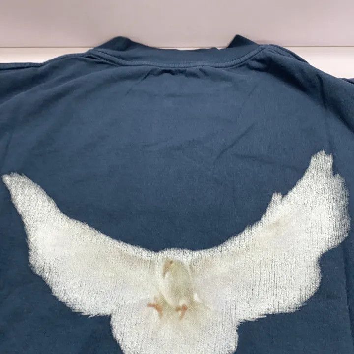 Balenciaga Balenciaga YEEZY x Gap x Balenciaga Dove 3/4 Sleeve Tee -2 Size US L / EU 52-54 / 3 - 8 Thumbnail