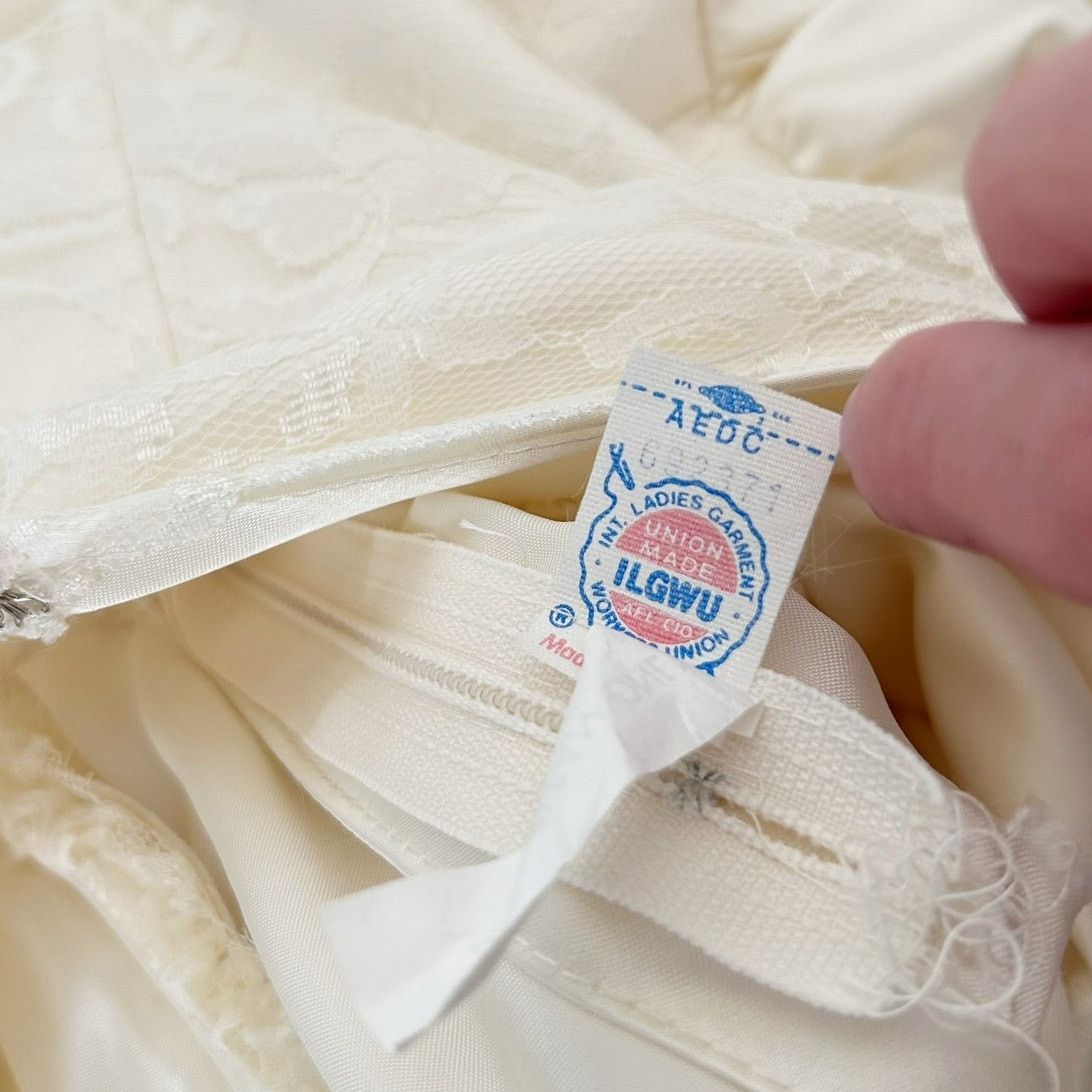 Vintage Vintage 80s Union Made Puff Sleeve Wedding Dress Sz 8 Size M / US 6-8 / IT 42-44 - 11 Thumbnail