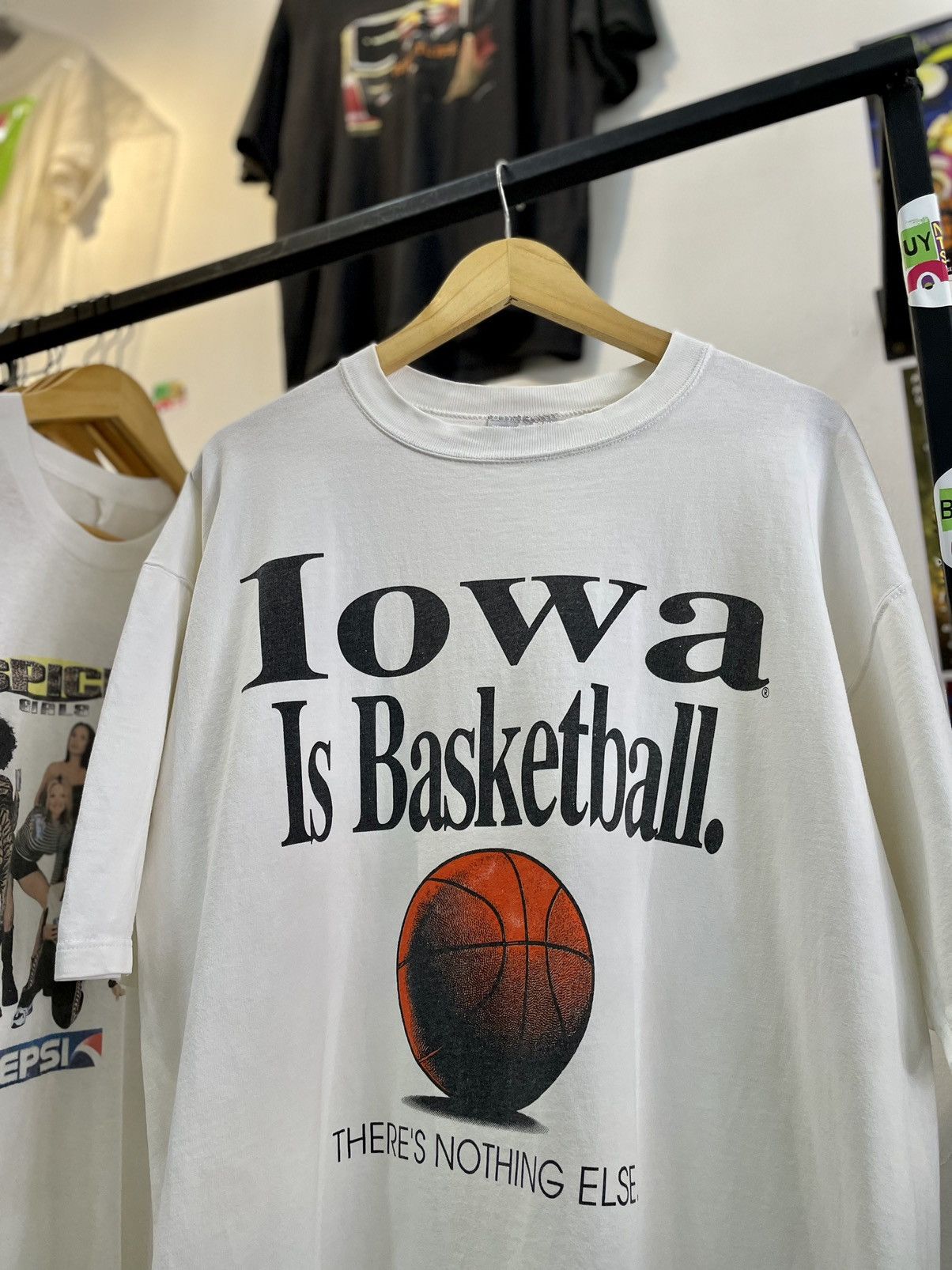 NBA × Vintage Iowa Is Basketball 90's Size US XL / EU 56 / 4 - 1 Thumbnail