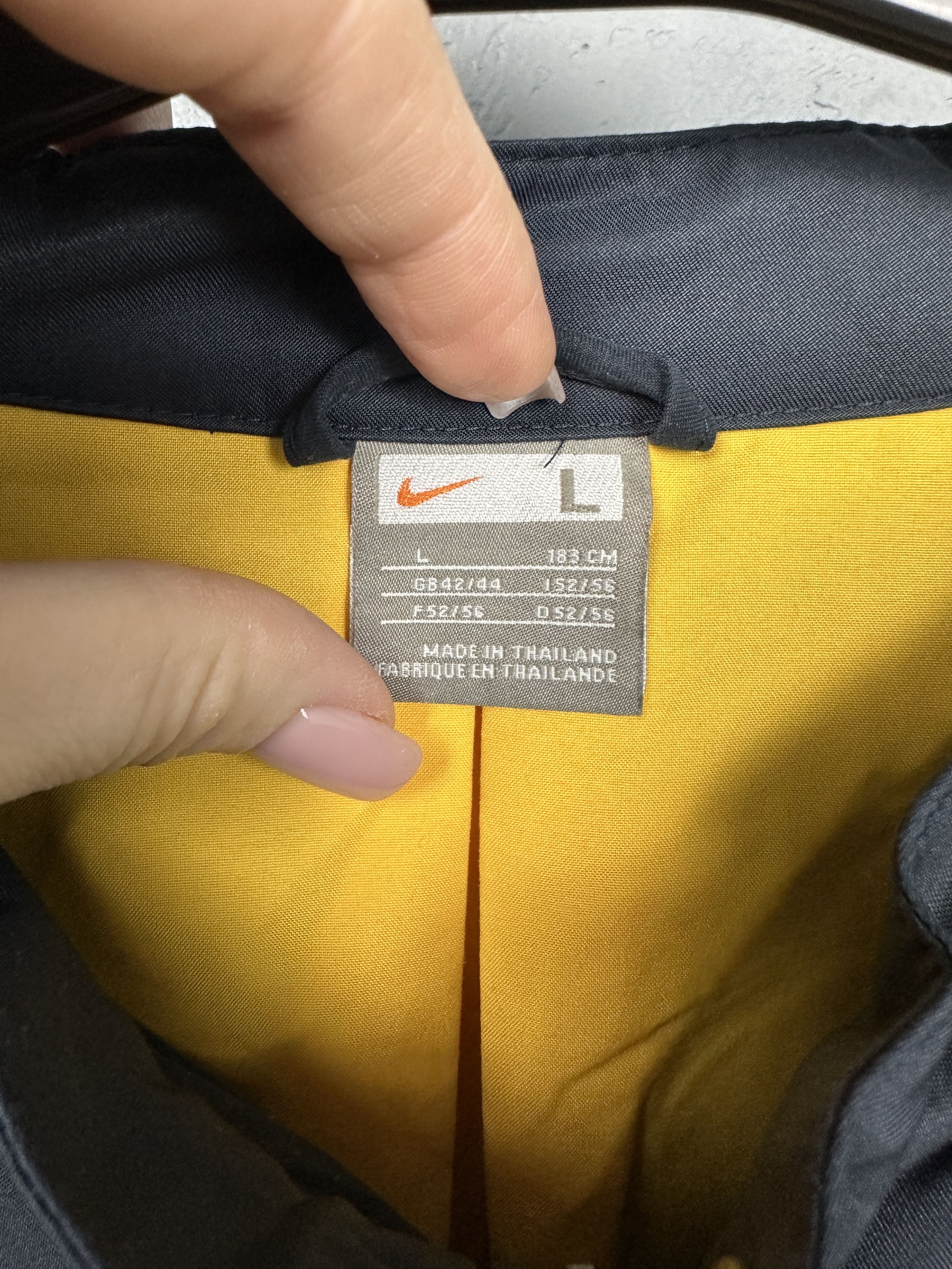 Nike Nike Arsenal Vintage Mens Jacket Size US L / EU 52-54 / 3 - 4 Thumbnail