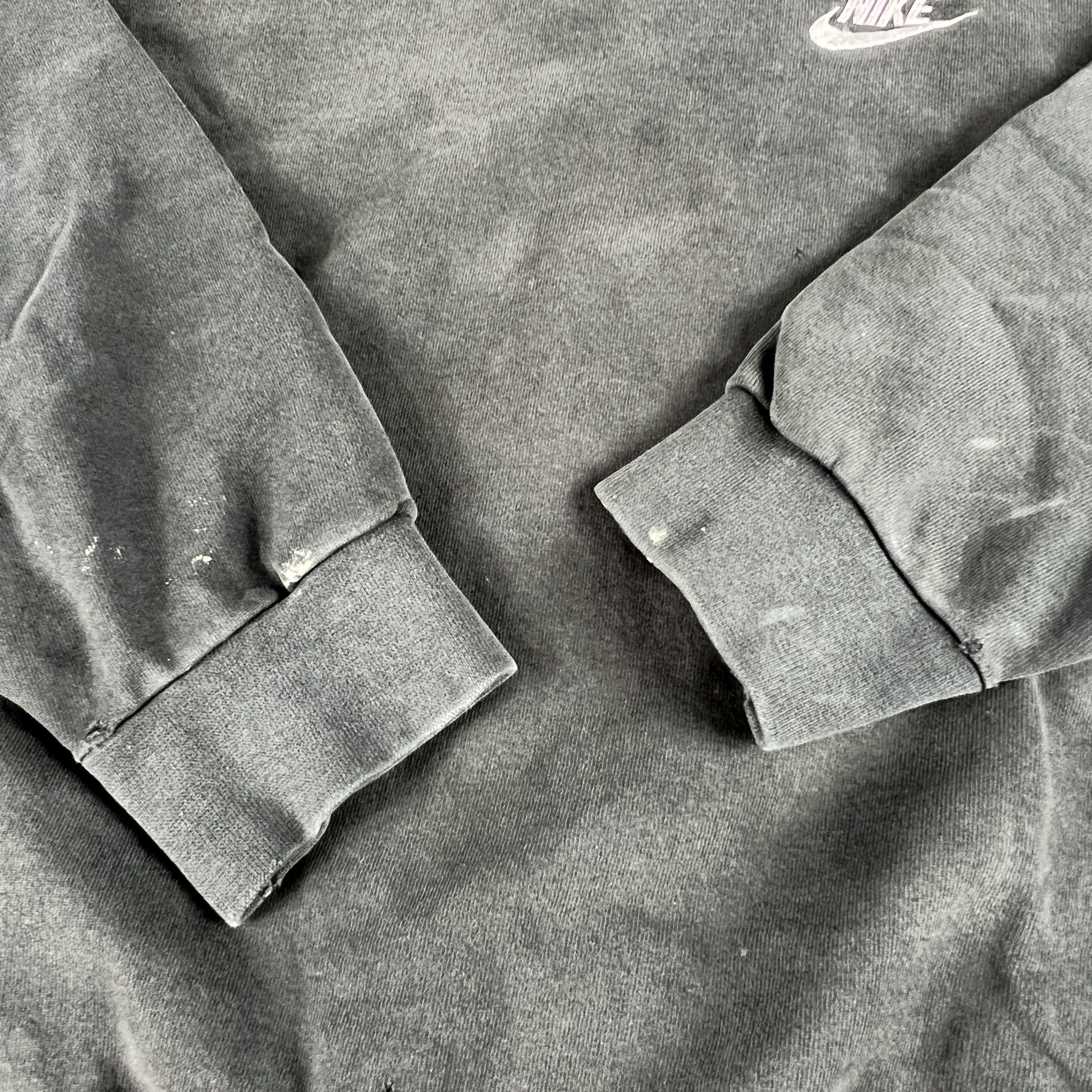 Nike × Vintage VTG 90s Nike Sweatshirt Boxy Oversized Thrashed Crewneck Size US XL / EU 56 / 4 - 6 Thumbnail