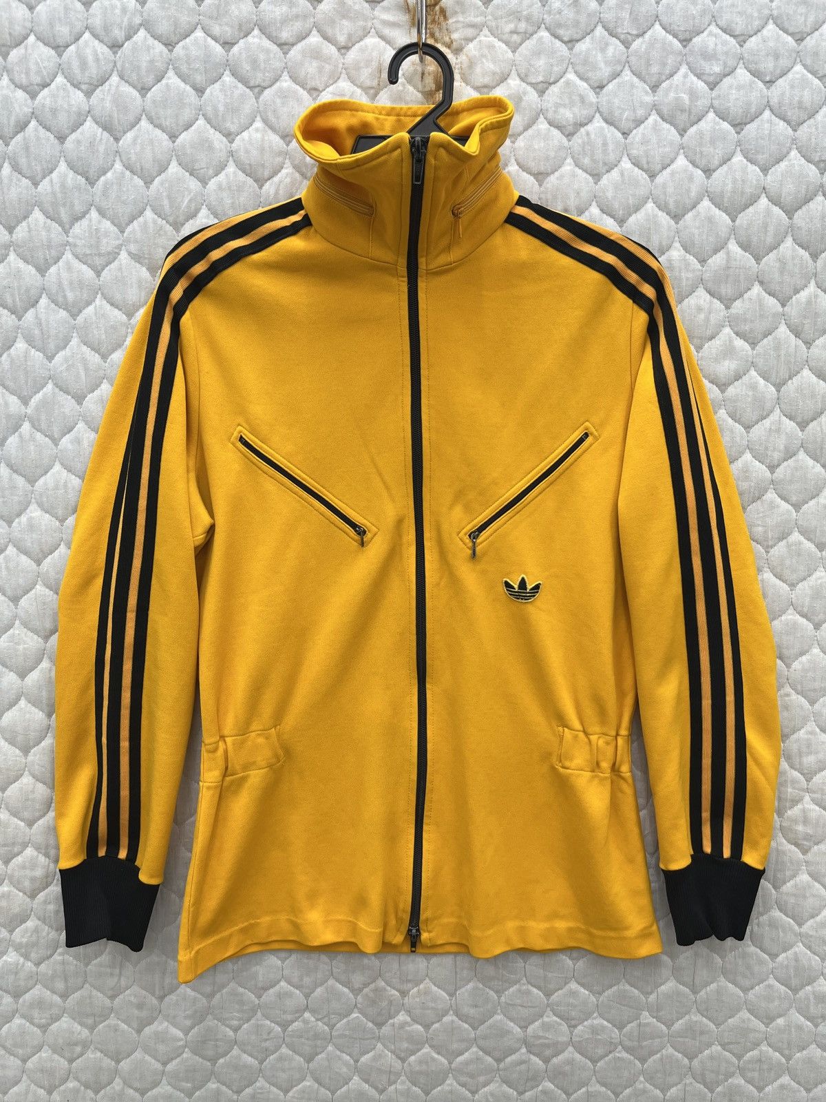 image of Steals VTG Adidas 70’S Sweater in Yellow Black, Men's (Size Small)