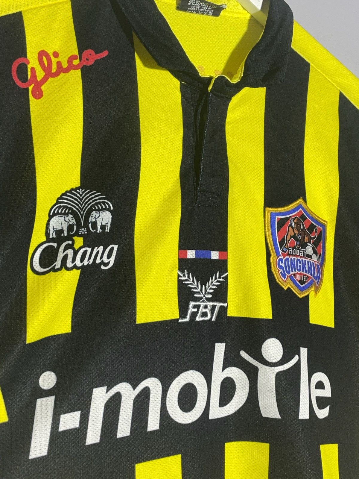 Other Songkhla United FC 2014 Thai League Home Y2k Football Shirt Size US L / EU 52-54 / 3 - 4 Thumbnail