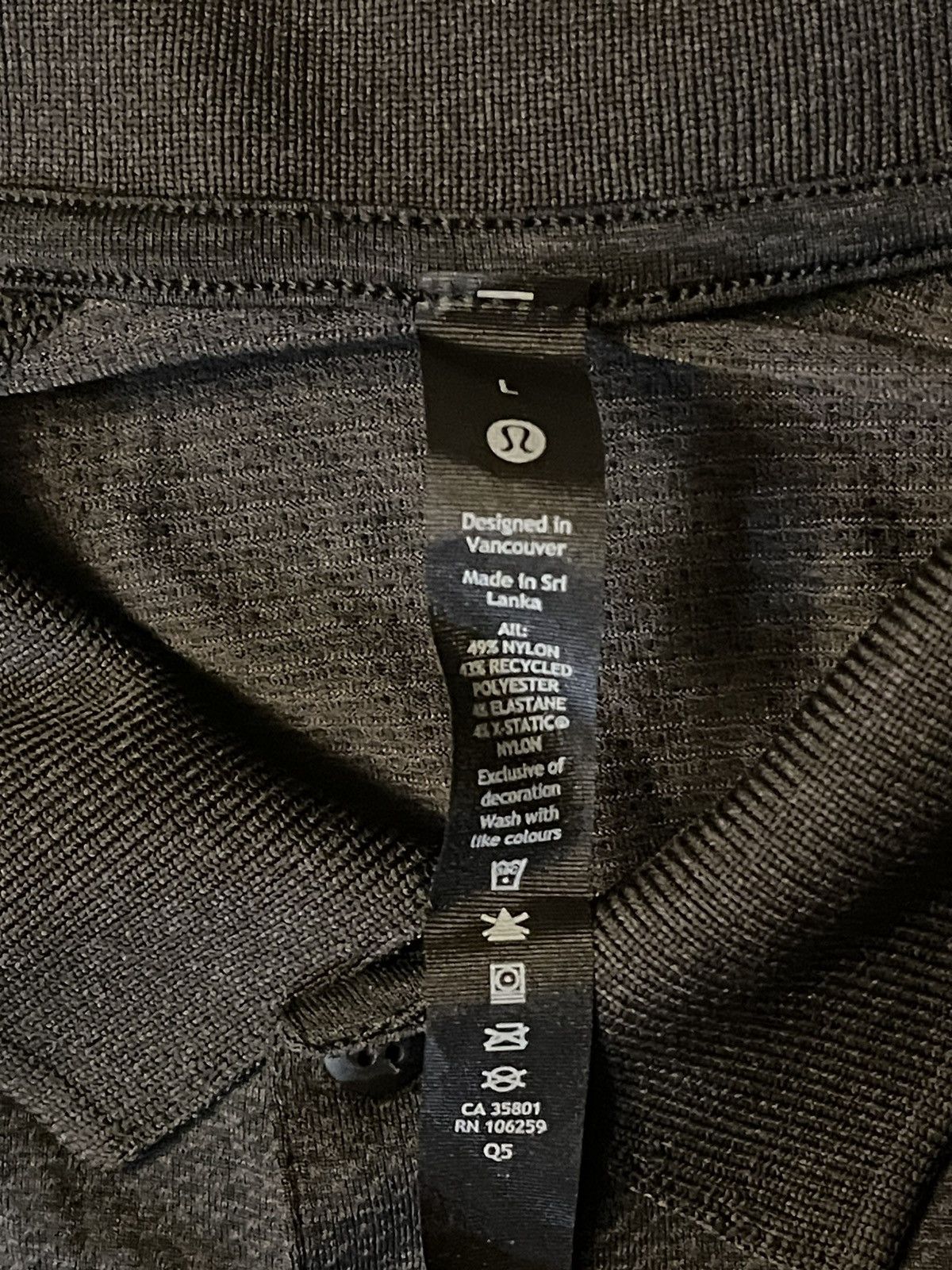 Lululemon Lululemon Shirt Mens Large Metal Vent Tech Polo Shirt NBA Size US L / EU 52-54 / 3 - 4 Thumbnail