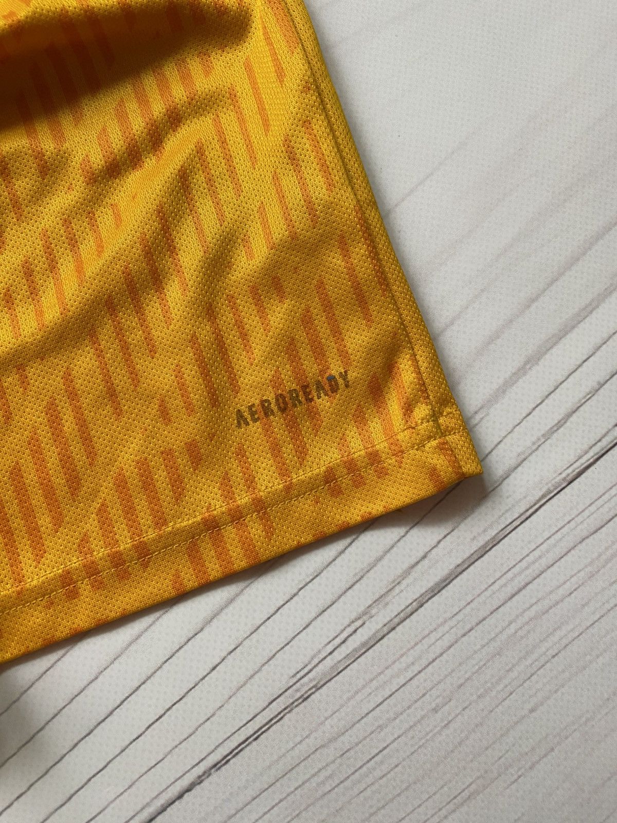 Adidas Adidas Wolverhampton 2020/21 home football y2k t shirt Size US M / EU 48-50 / 2 - 6 Thumbnail
