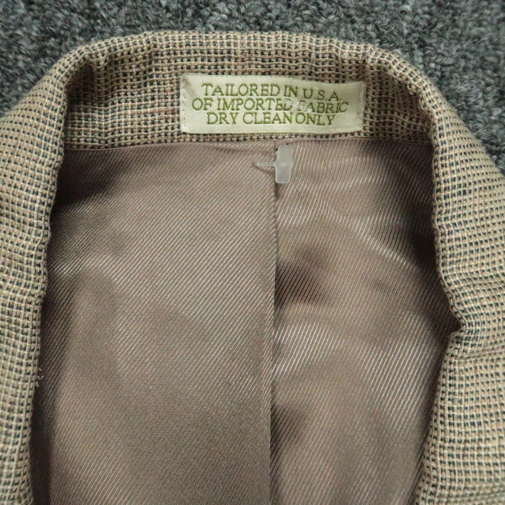 Orvis VINTAGE Orvis Blazer Men 46R Brown Silk 2 Piece Single-Breasted Notch Lapel Size 46R - 3 Thumbnail