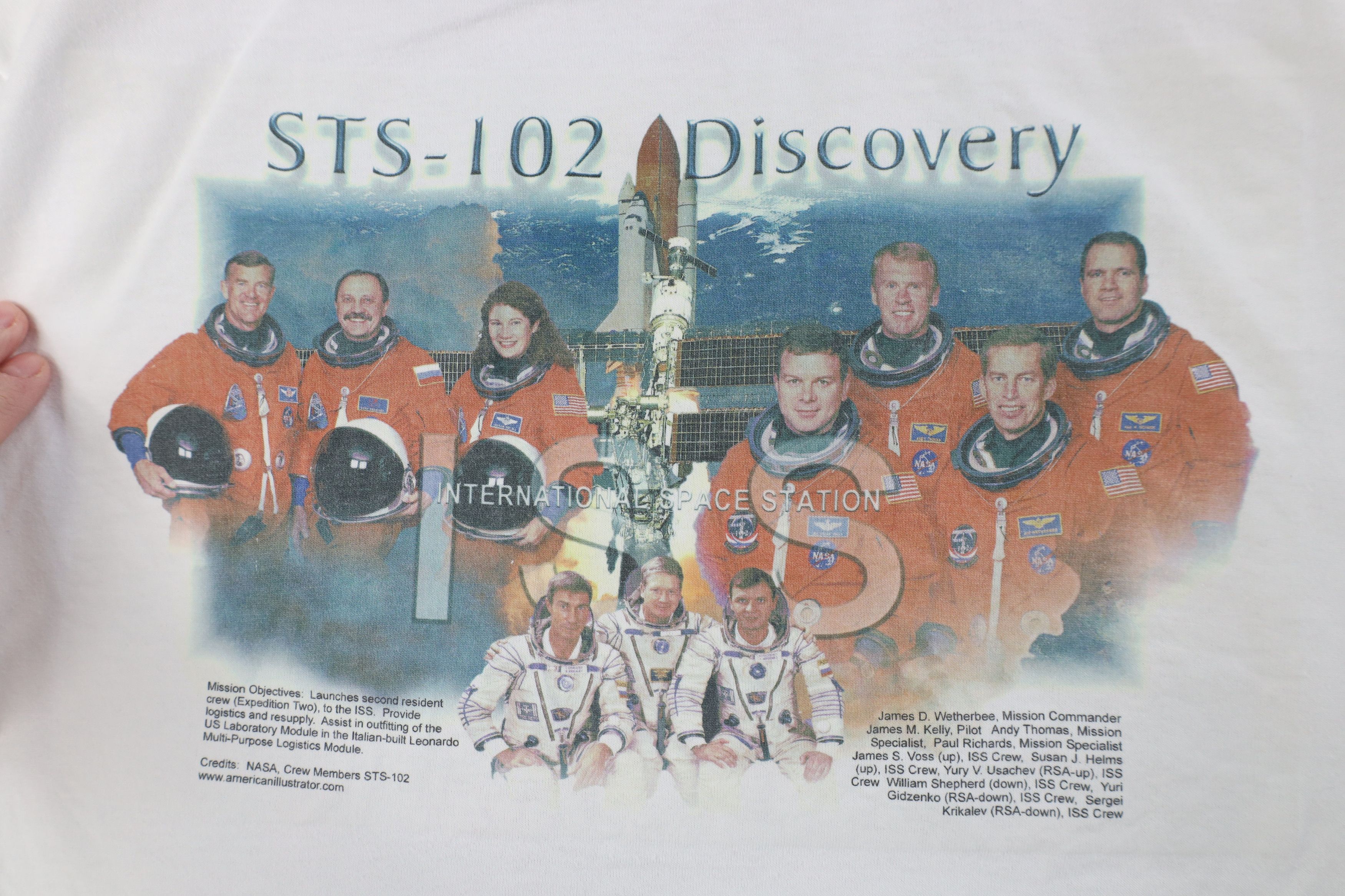 Vintage Vintage Y2K ISS STS-102 Discovery Short Sleeve T-Shirt Size US L / EU 52-54 / 3 - 4 Thumbnail