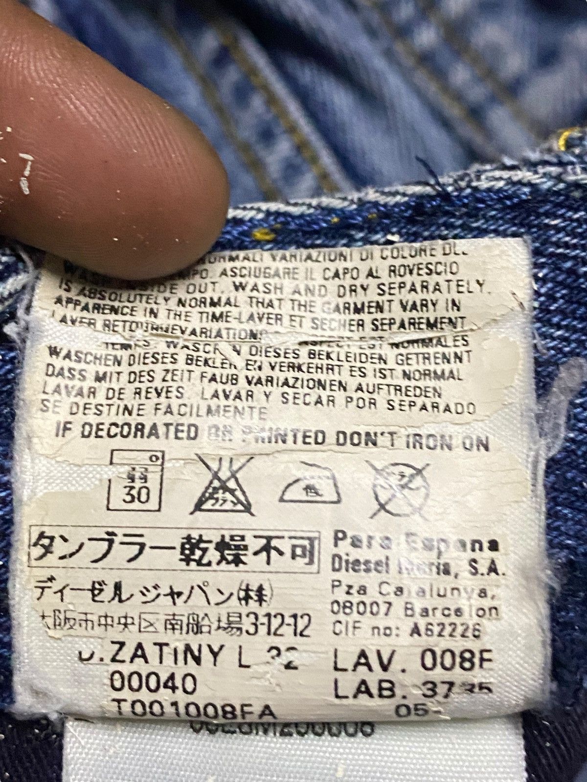 Diesel Black Gold Vintage Diesel Blue Wash Distressed Bootcut Jeans Alter Size US 30 / EU 46 - 20 Thumbnail