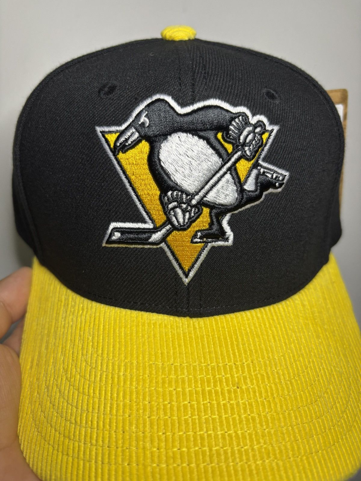 Mitchell & Ness Brand New NHL Pittsburgh Penguins adjustable snapback hat Size ONE SIZE - 2 Thumbnail