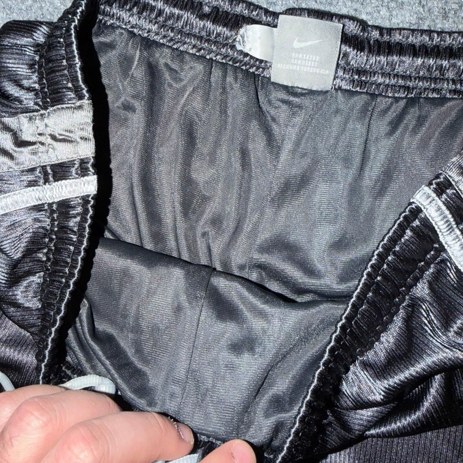 Nike Nike Dark Grey Baggy Dazzle Hoop Mesh Shorts Mens MD Vtg Size US 32 / EU 48 - 4 Thumbnail
