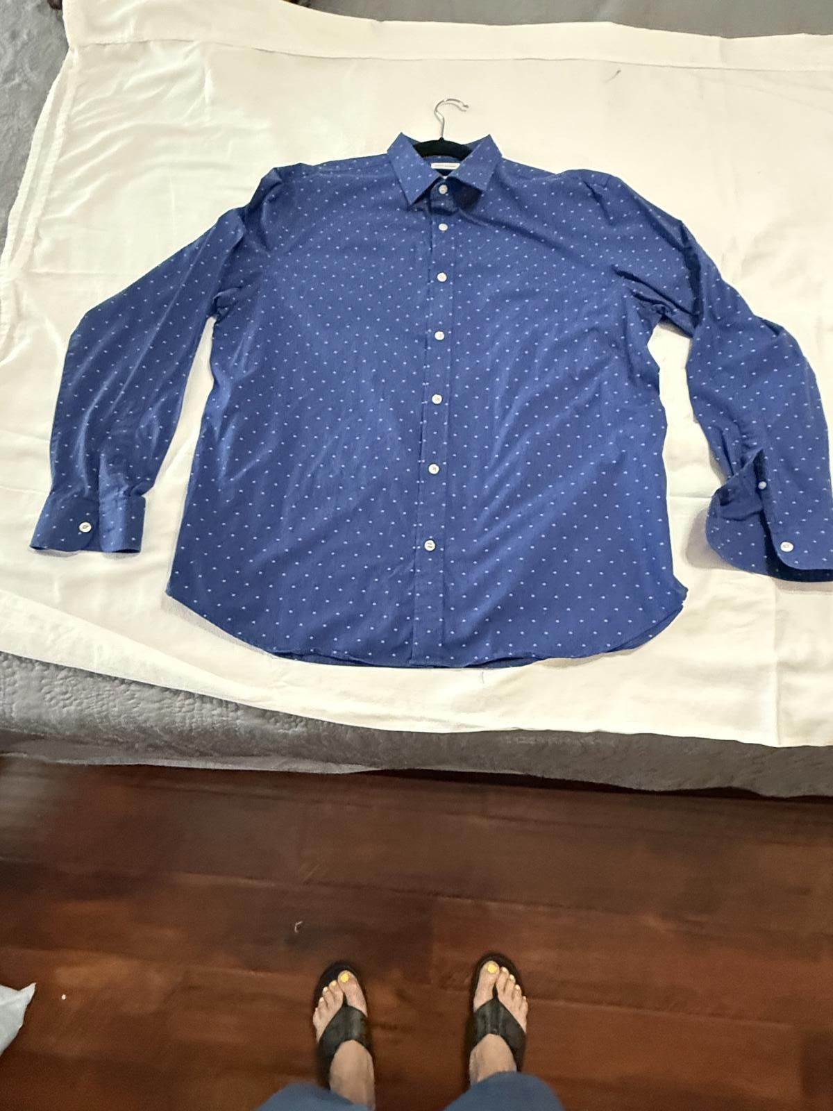 Old Navy Old Navy Mens The Signature Shirt Size XL Slim Fit Blue Size US XL / EU 56 / 4 - 4 Thumbnail
