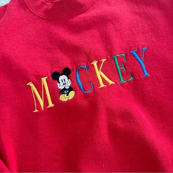 Vintage 90’s Disney Mickey Mouse Crewneck Sweatshirt