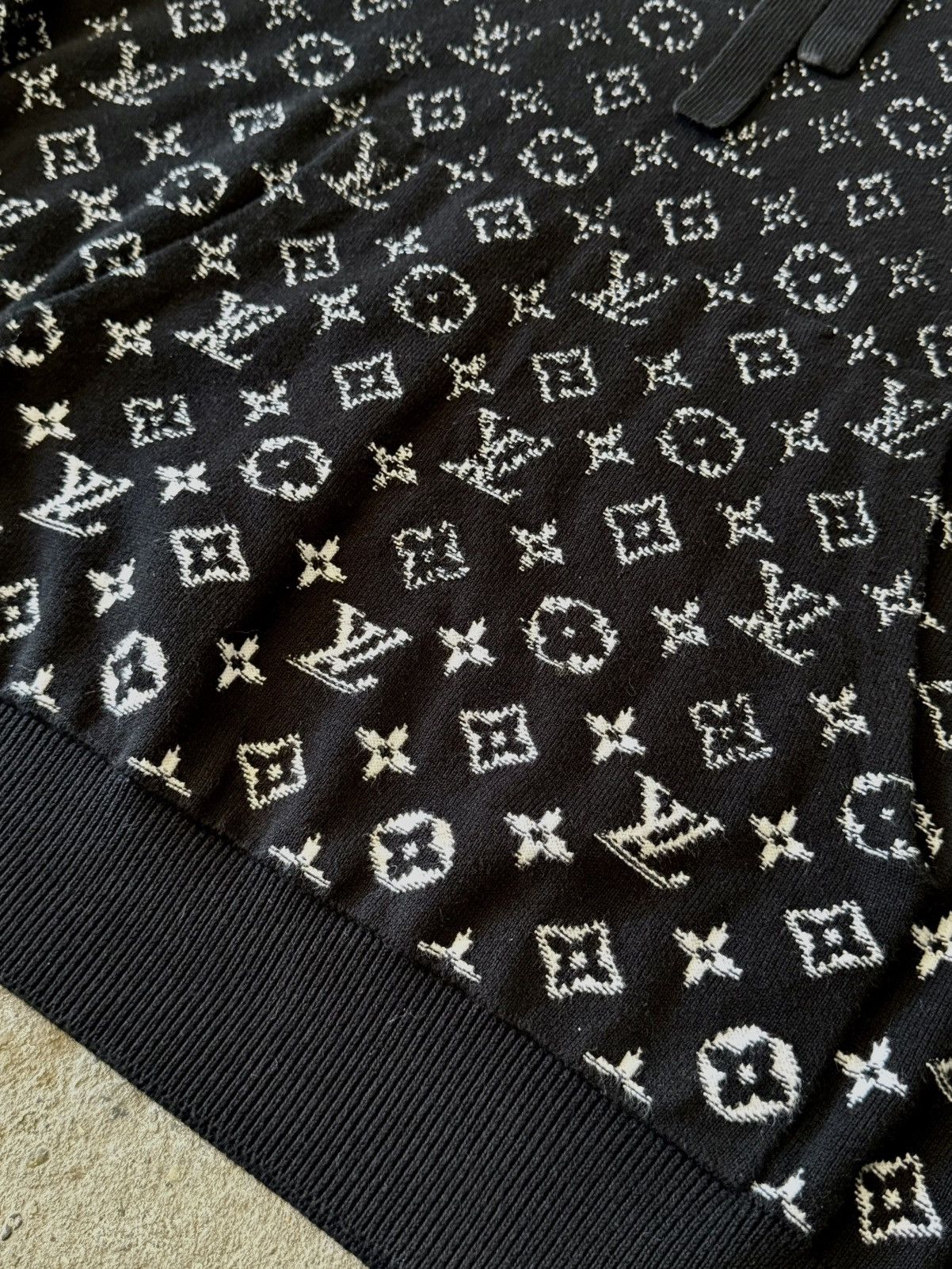 Louis Vuitton Louis Vuitton - Virgil Abloh -AW22 Gradient Monogram Hoodie Size US M / EU 48-50 / 2 - 6 Thumbnail