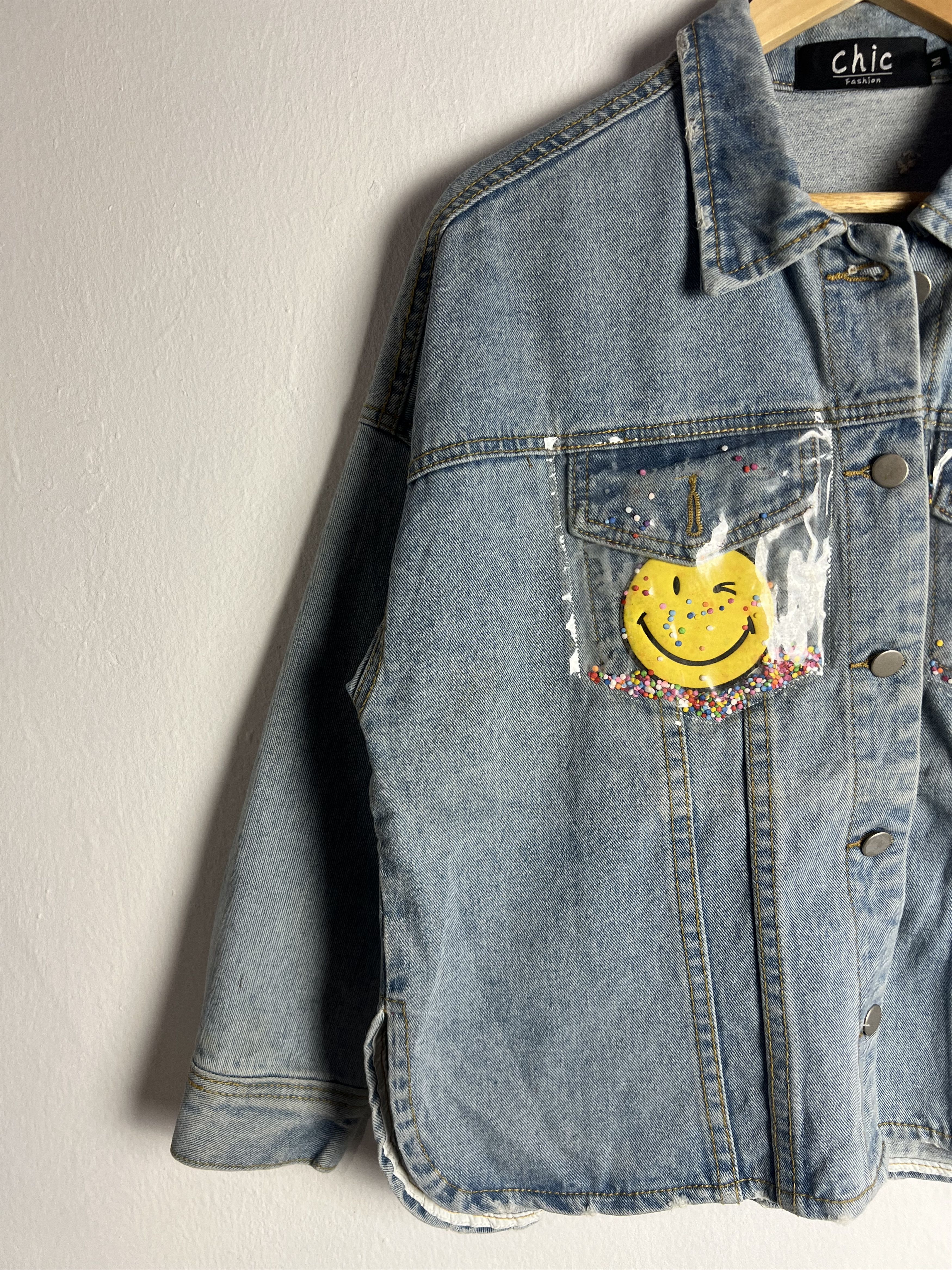 If Six Was Nine Big Happy Smiley Face Patches Light Wash Denim Jacket Size US M / EU 48-50 / 2 - 6 Thumbnail