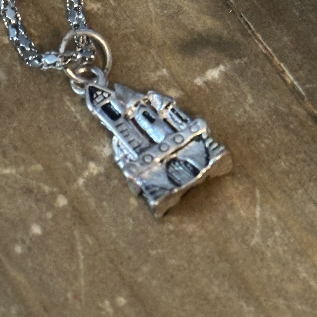 Vintage Vintage silver tone castle pendant necklace Size ONE SIZE - 5 Thumbnail